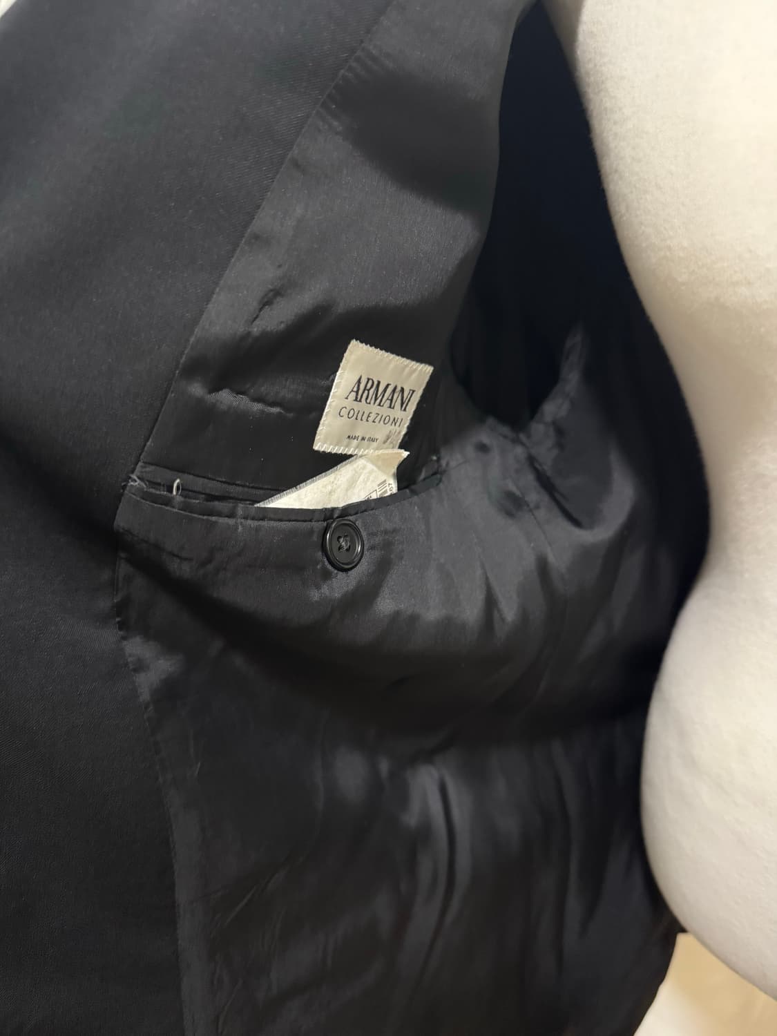 (정품) Armani Collezioni 남성 블랙 정장 자켓 상품이미지2