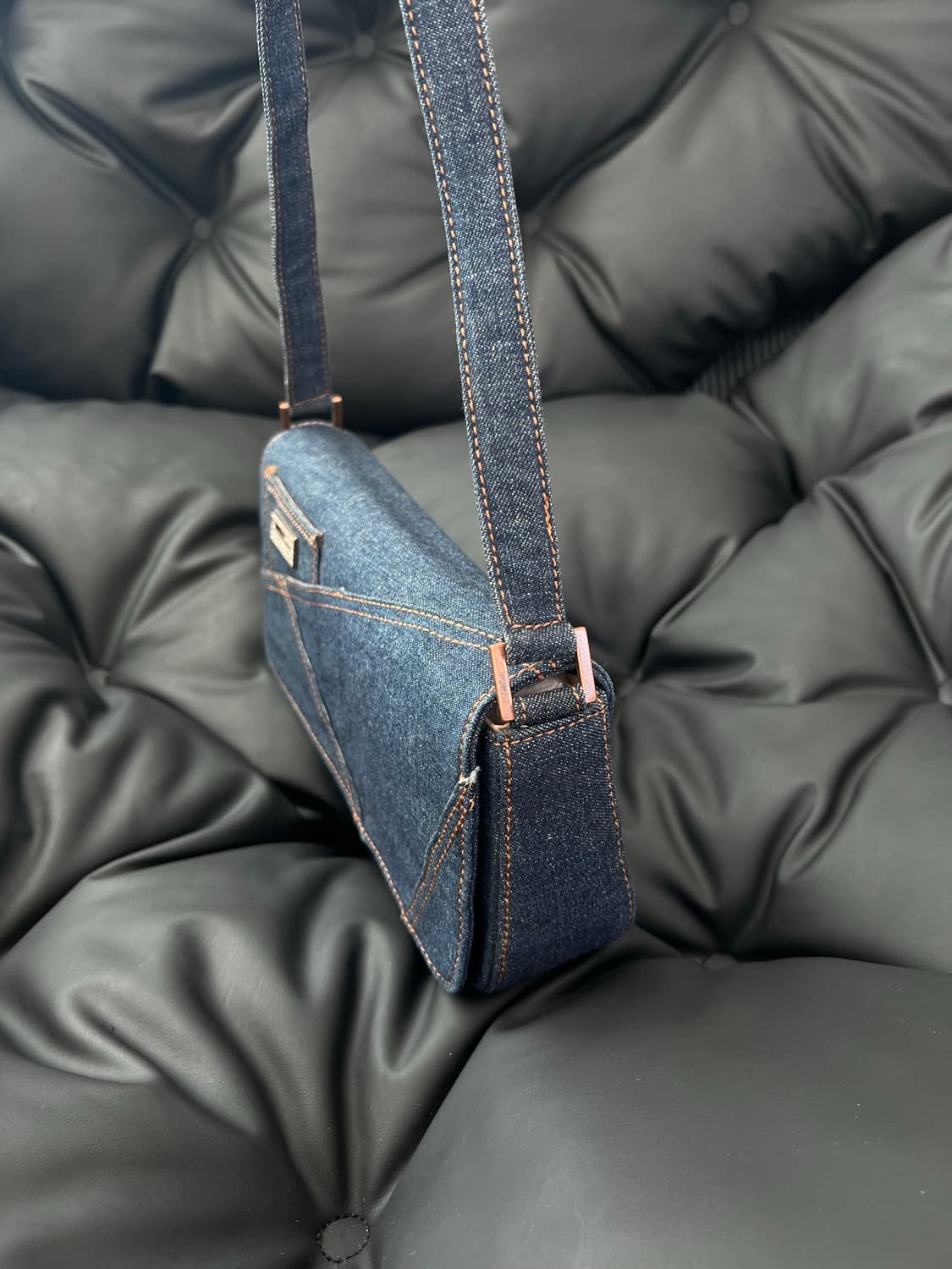 게스 GUESS Y2K 데님 숄더백 상품이미지5