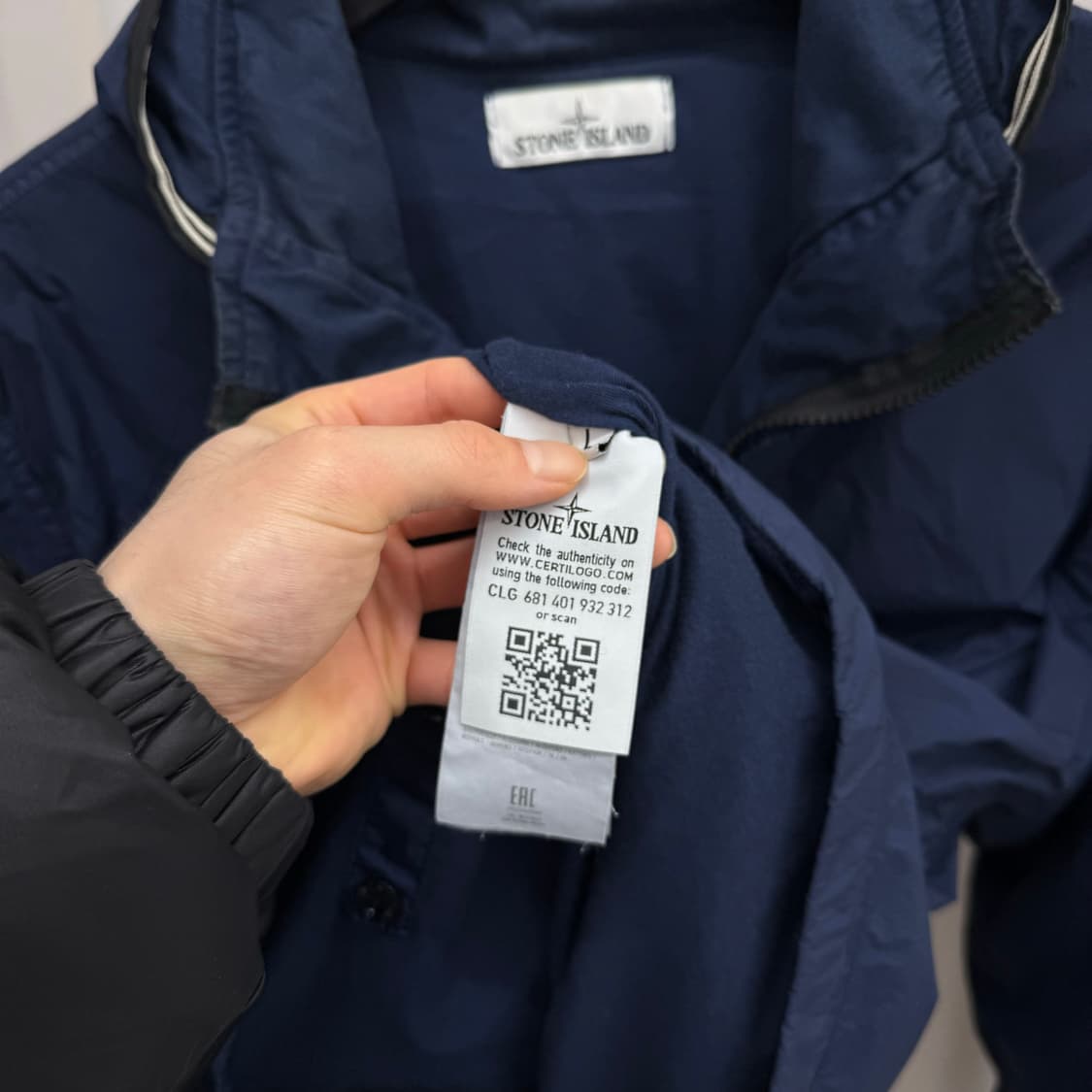 [L] 스톤아일랜드 크링클랩스 후드 바람막이 상품이미지5