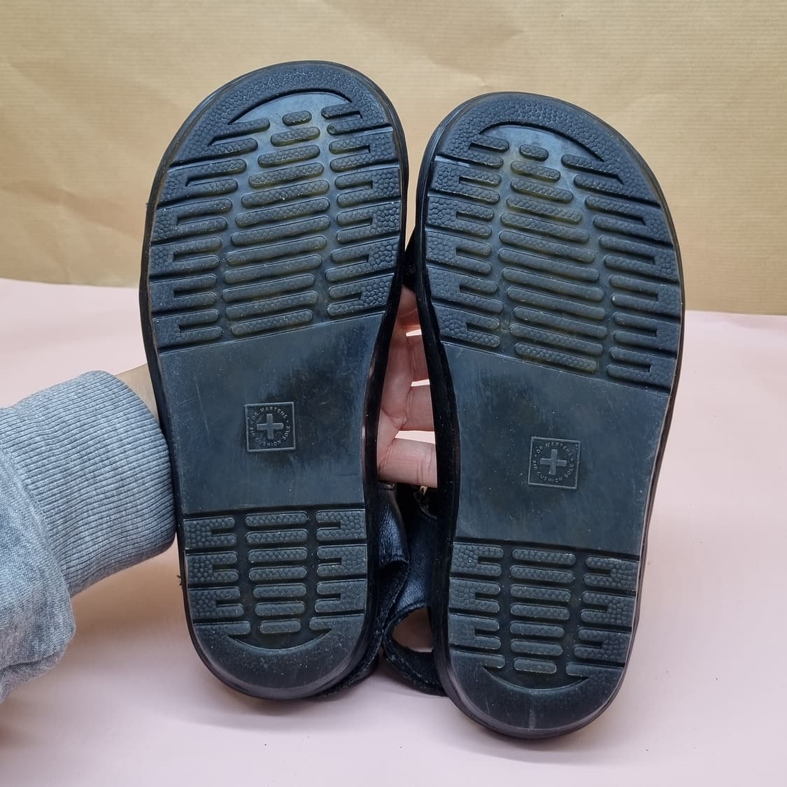 닥터마틴 발포어 블랙스트랩샌들 235 상품이미지3