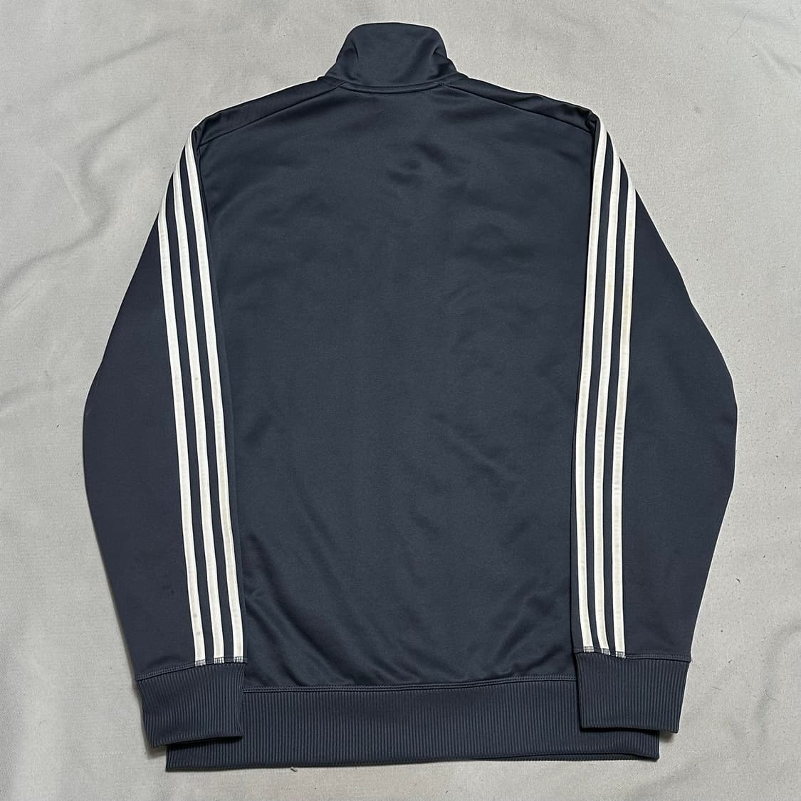 105 아디다스 레알 마드리드 그레이 트랙탑 상품이미지3