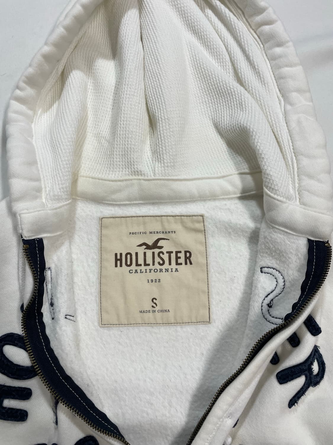 홀리스터 화이트 후드집업 상품이미지4