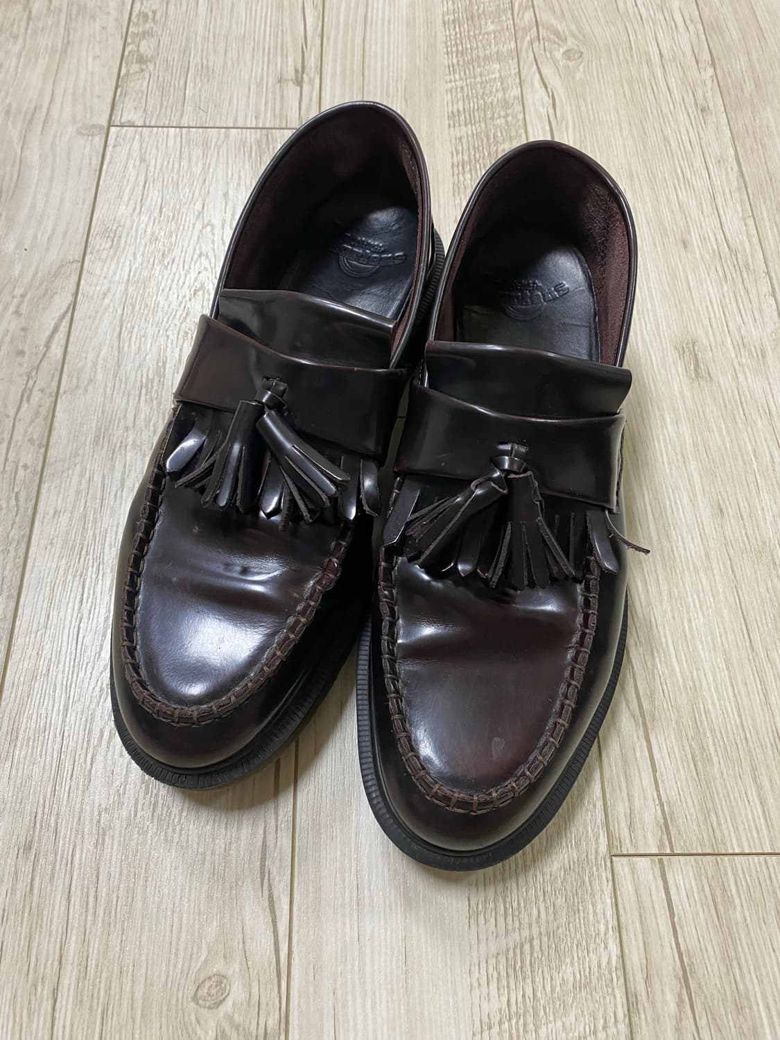 닥터마틴 아드리안 체리우드 280 상품이미지1