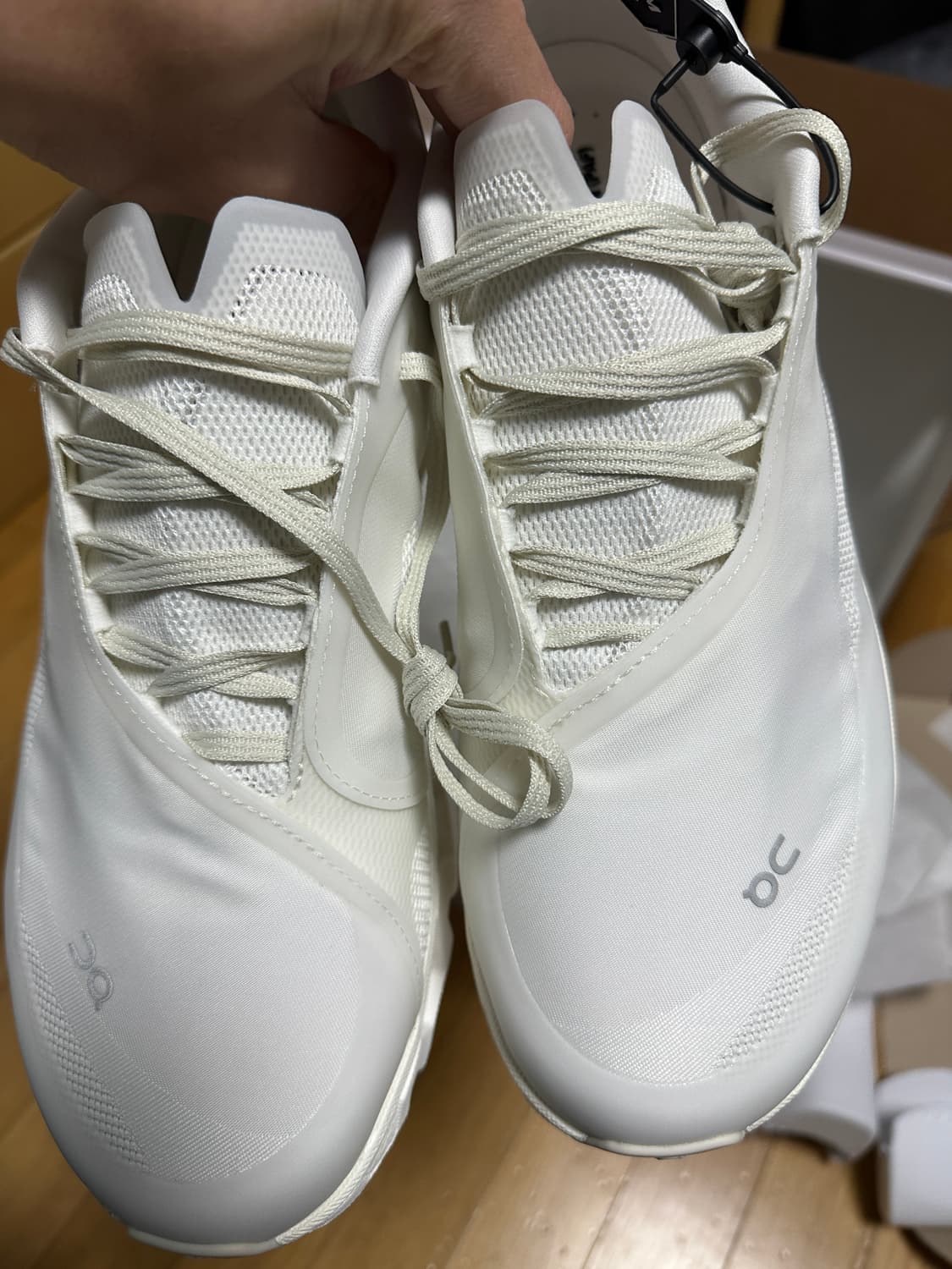 온파프 클라우드몬스터2 290 화이트 상품이미지2