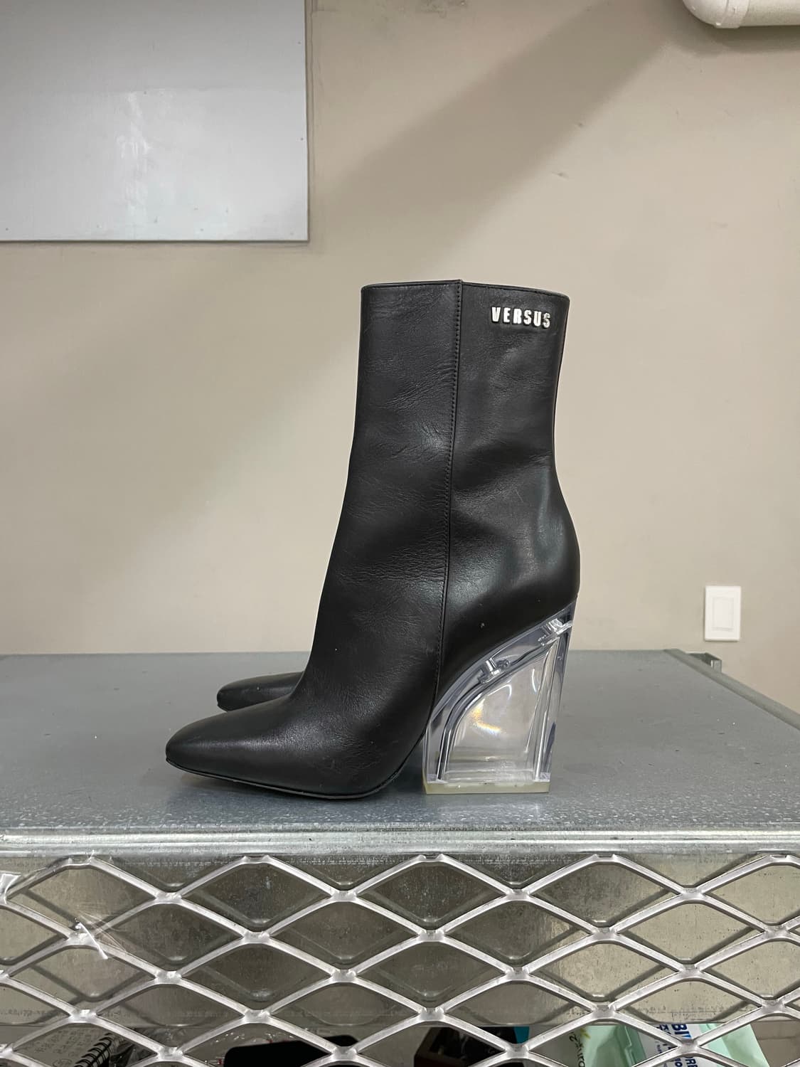 베르수스 베르사체 크리스털 블록 힐 Eu36 상품이미지1