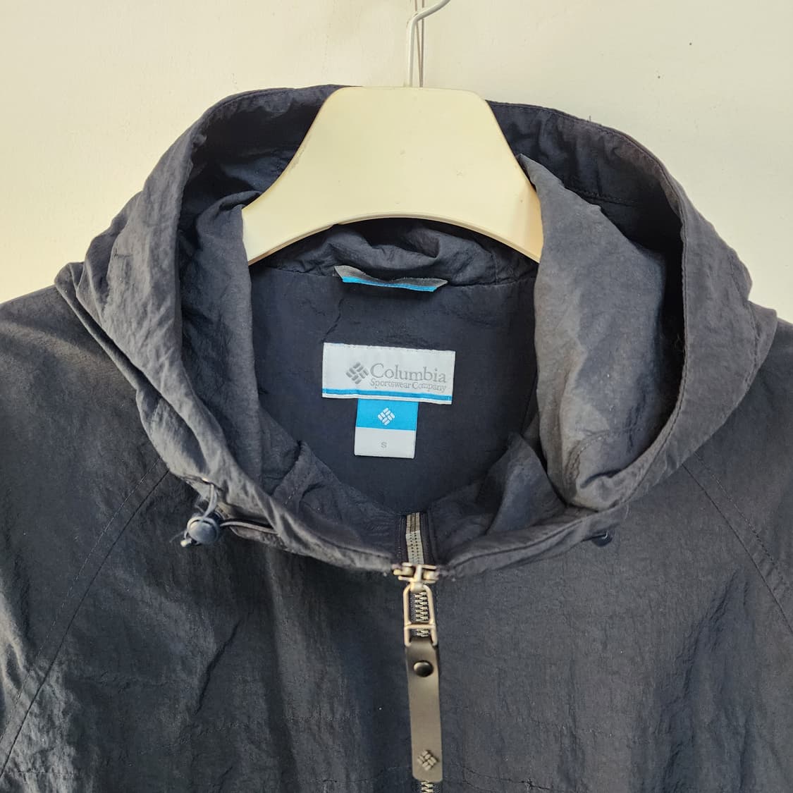 컬럼비아 후드 바람막이 점퍼 상품이미지2