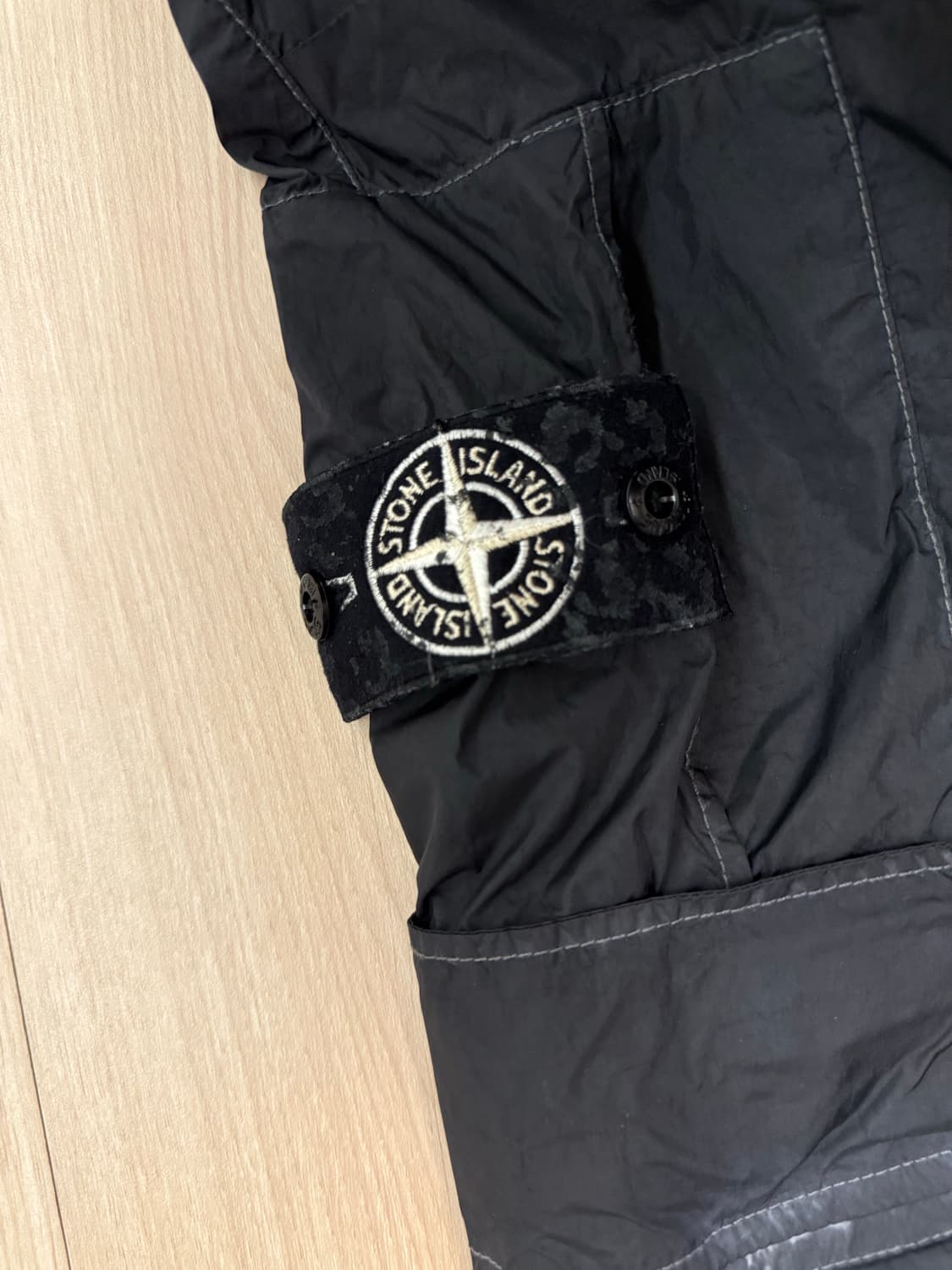 [L]20fw 슈프림x스톤아일랜드 페인티드카모나일론 카고팬츠블랙 상품이미지3