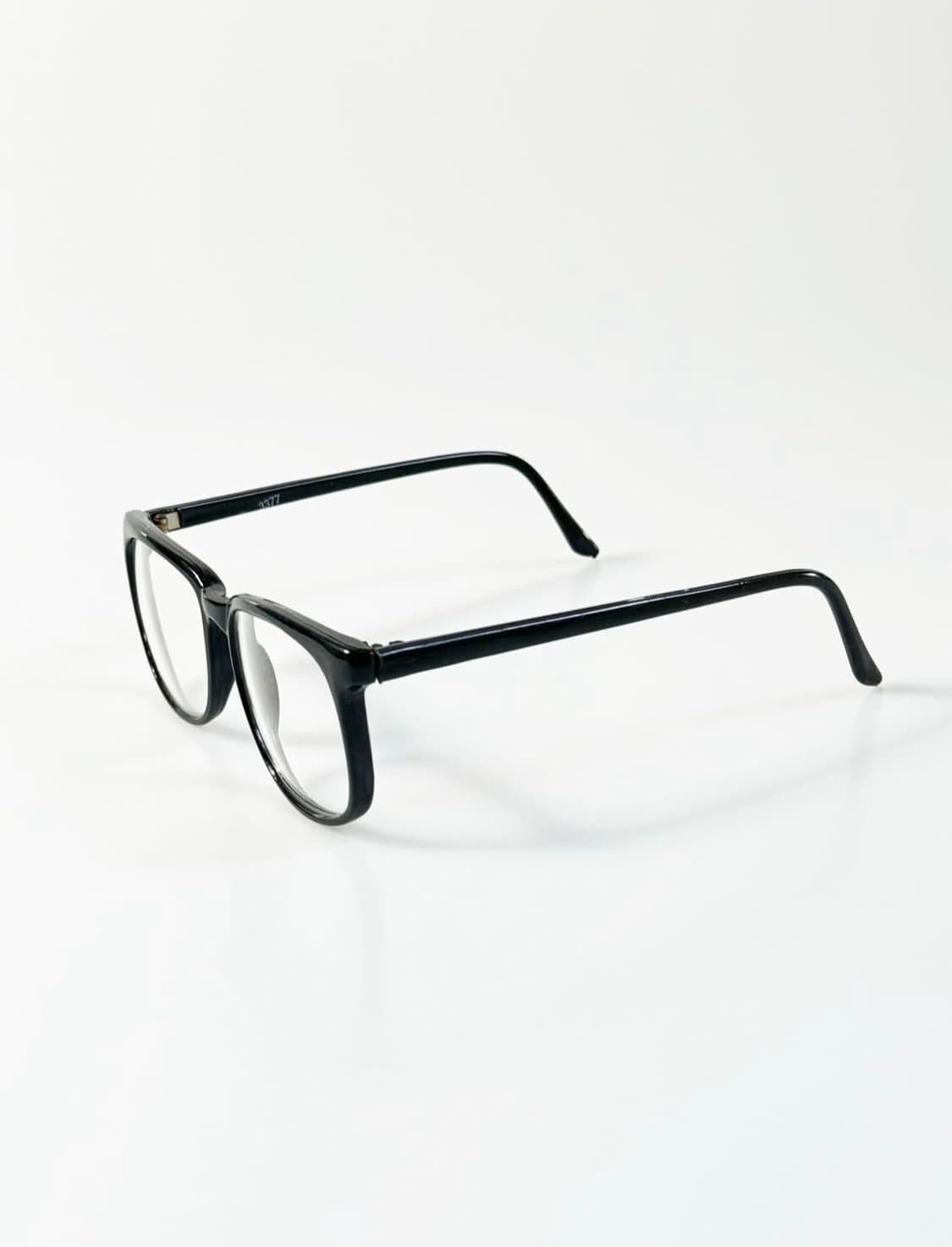90s 클래식 블랙 뿔테 스퀘어 빈티지 안경 상품이미지3