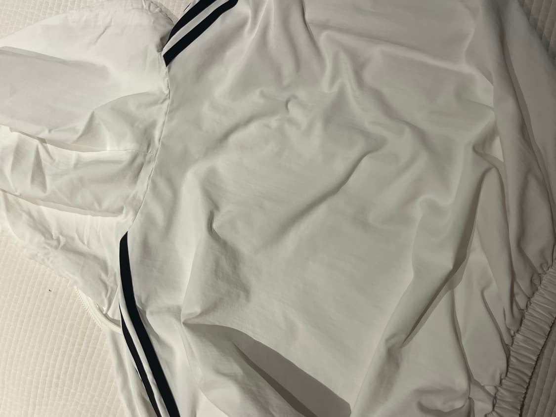 아디다스 크롭 윈드브레이커 바람막이 상품이미지4