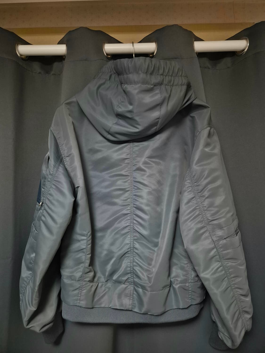 지오송지오 후드 MA-1 블루종 항공점퍼 차콜 상품이미지3