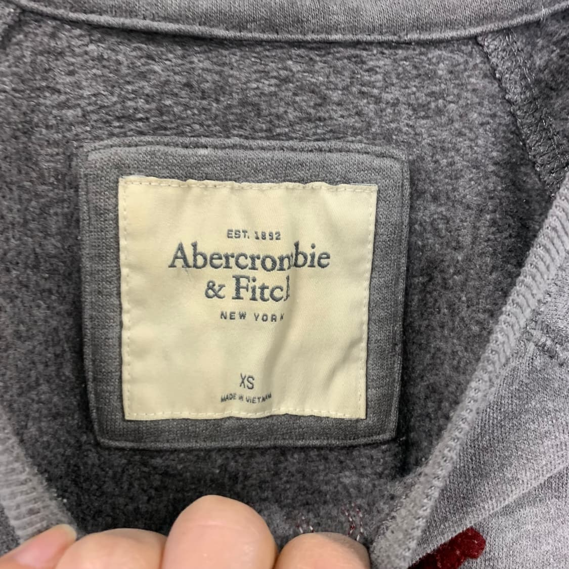 아베크롬비 y2k 와투케 그레이 맨투맨 상품이미지5