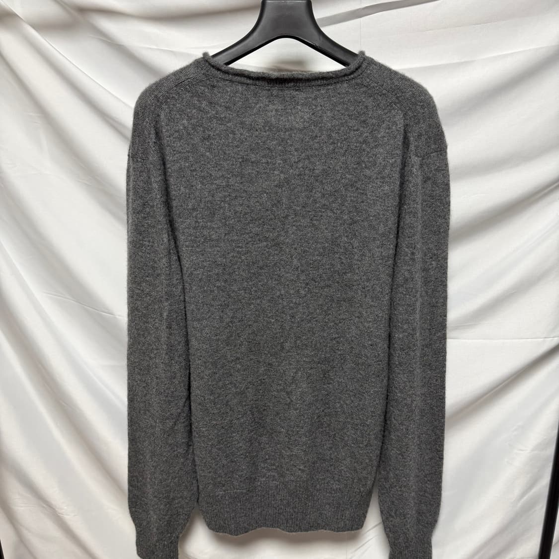 [S+급/54] 톰포드 브이넥 캐시미어 니트 그레이 상품이미지5