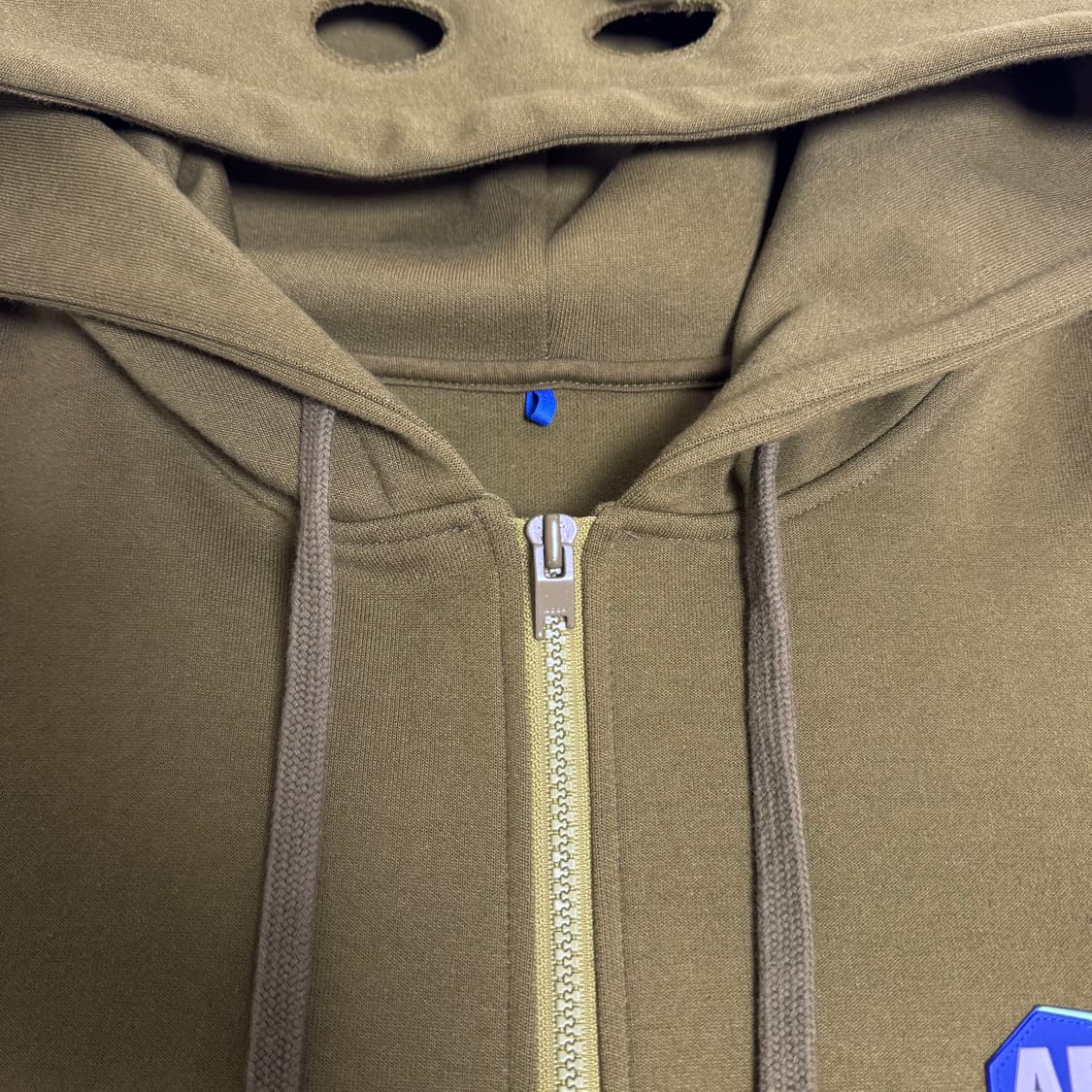 아더에러 19FW 스톤로고 후드집업 A2 상품이미지3