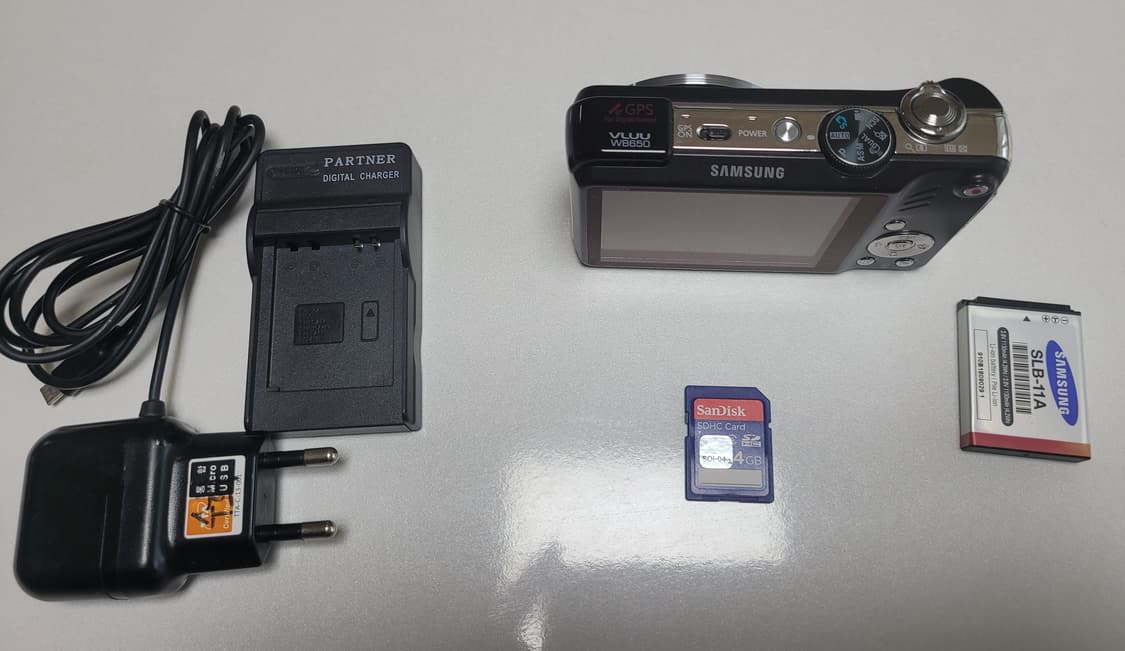 삼성 레트로 디카 새제품급 wb650 상품이미지1