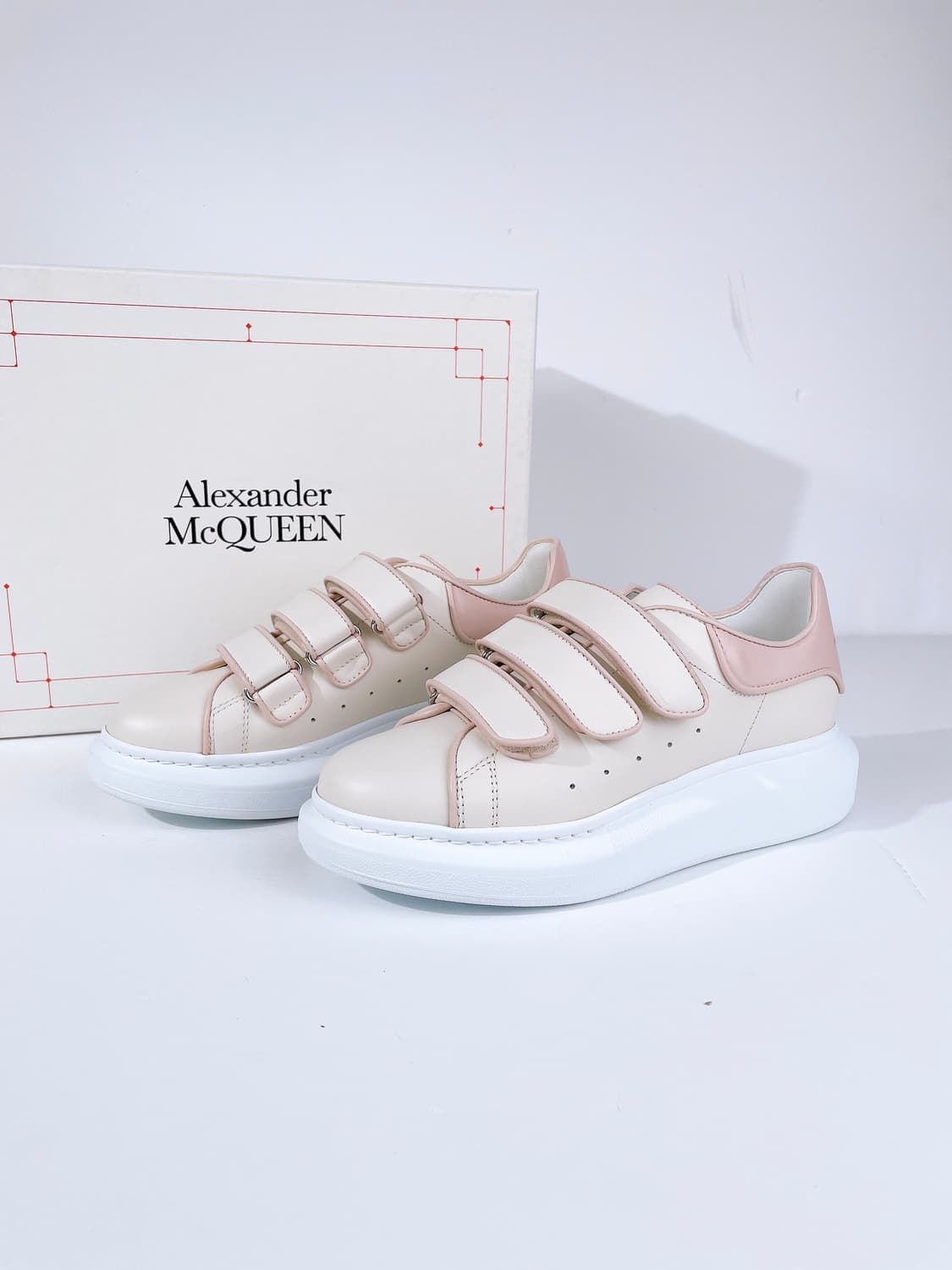 (정품/새상품) 알렉산더 맥퀸 여성 벨크로 로우탑 스니커즈 상품이미지2