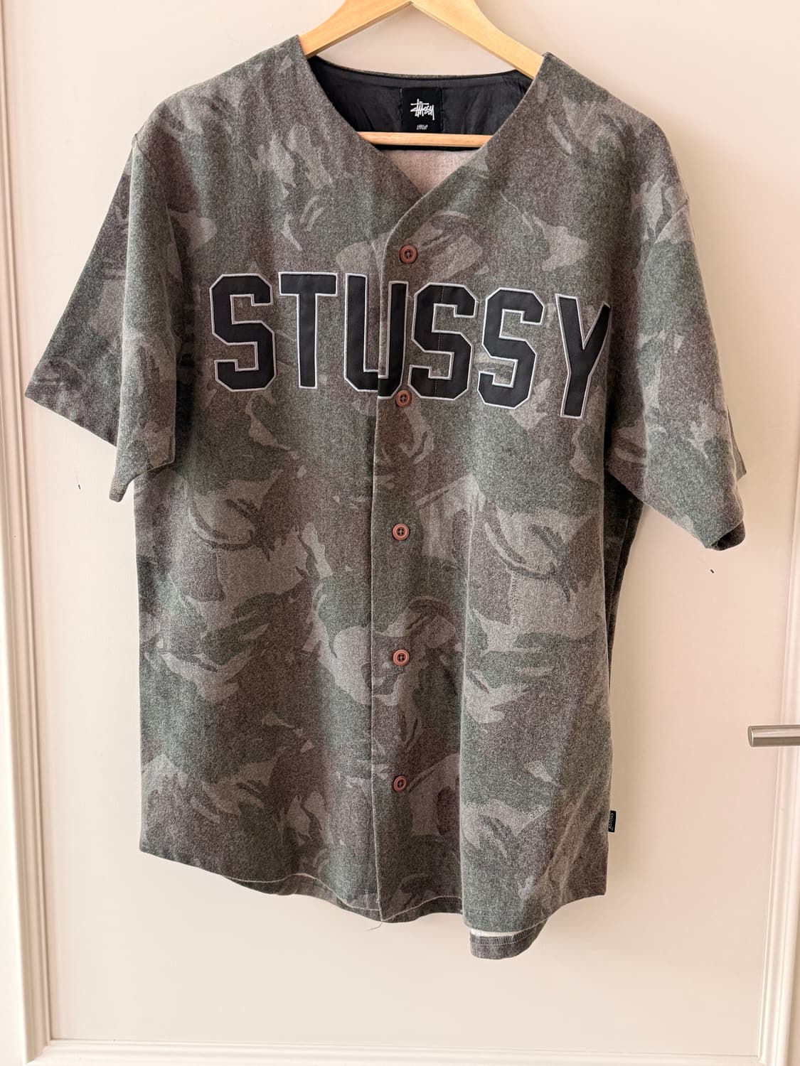 스투시(STUSSY) 카모플라쥬 베이스볼 져지 상품이미지1