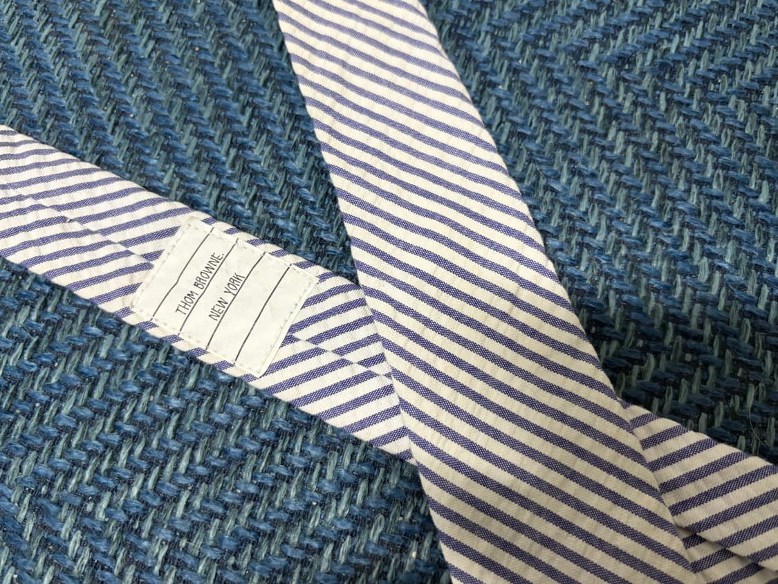 톰브라운 블루 시어서커 넥타이 상품이미지2