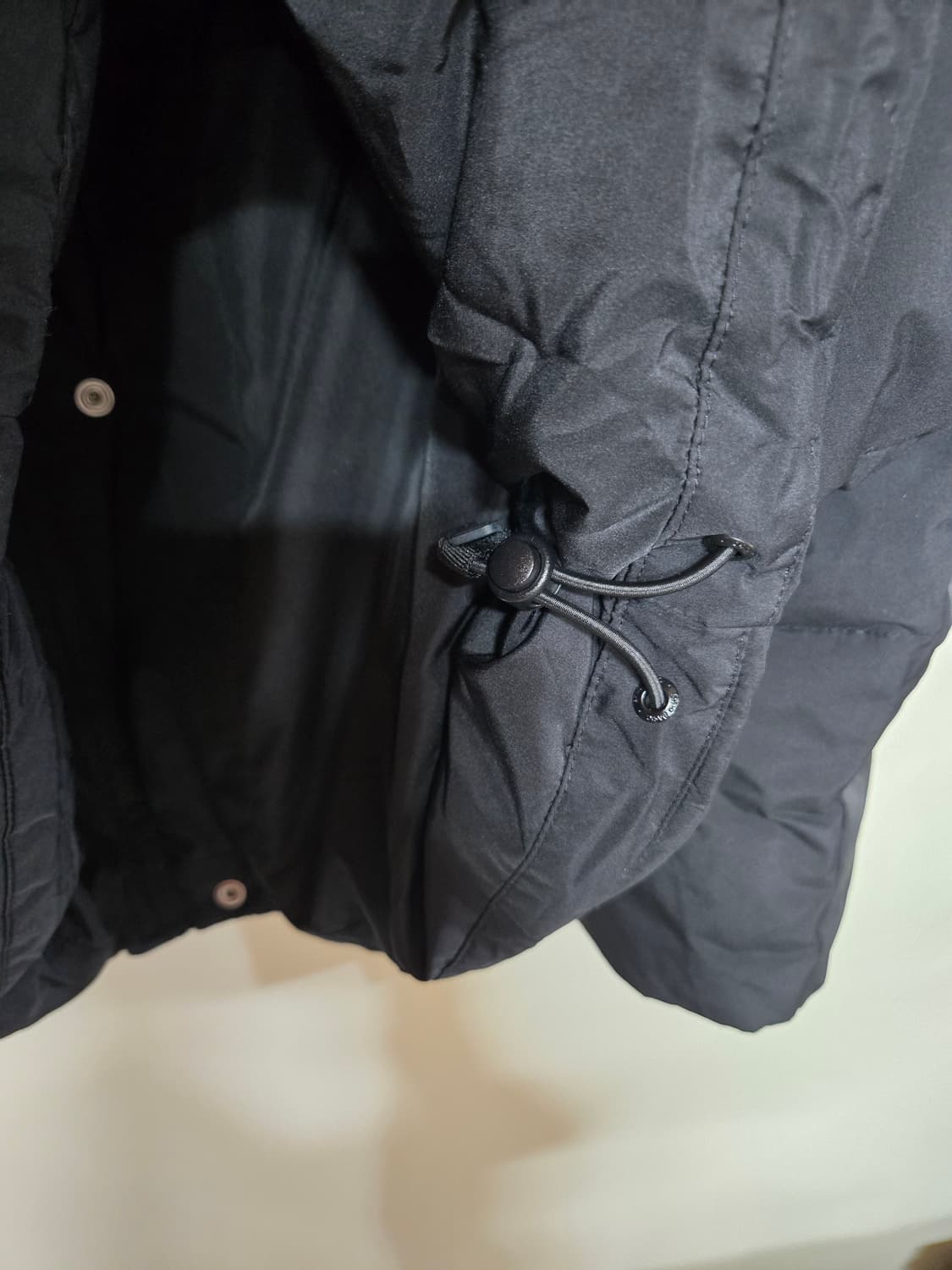 스파오 검정 패딩 L (105/95A) 상품이미지5