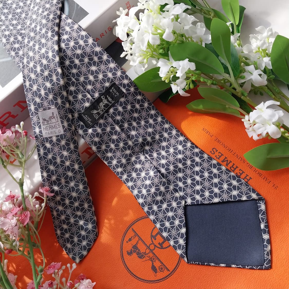 에르메스 넥타이 네이비 기하학 패턴 9.1cm A~B등급 K2185 상품이미지3