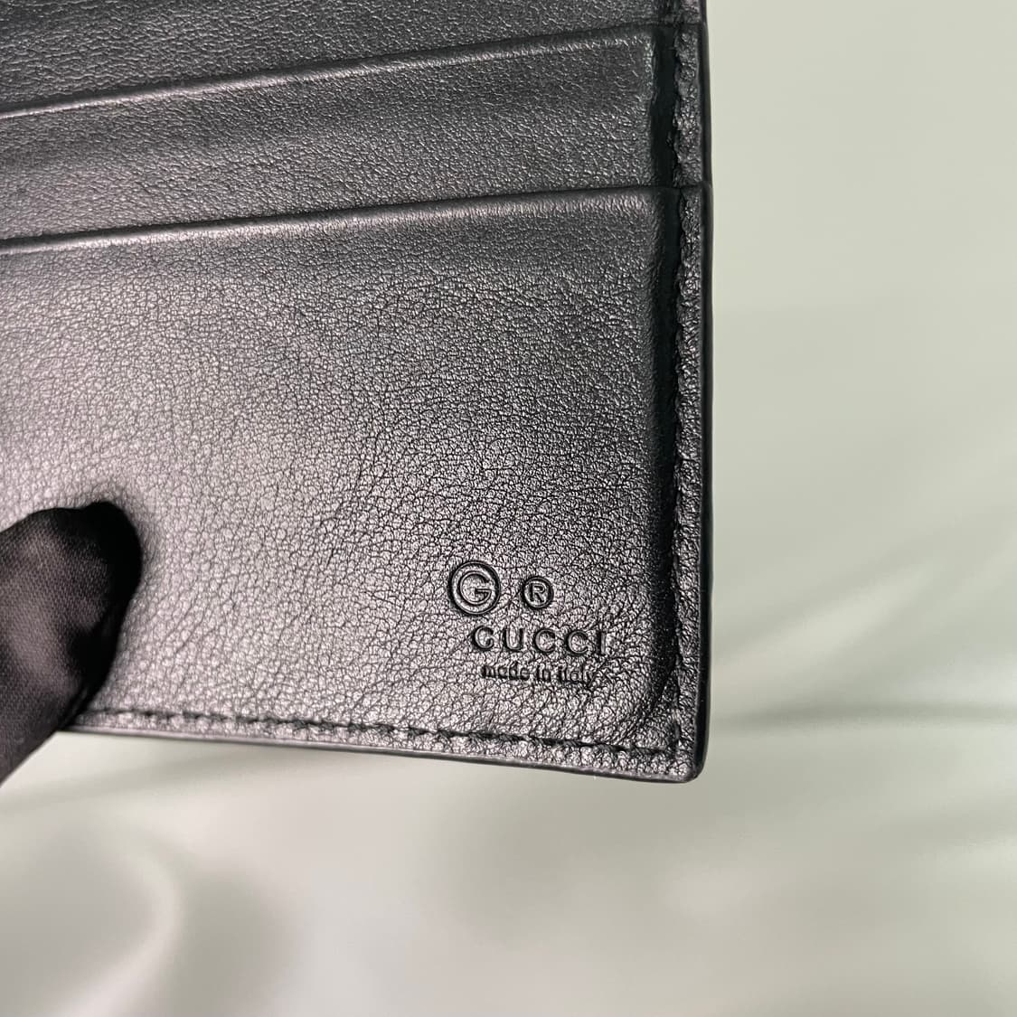 구찌 GG 로고 마이크로시마 블랙 머니클립 반지갑 단품 상품이미지8