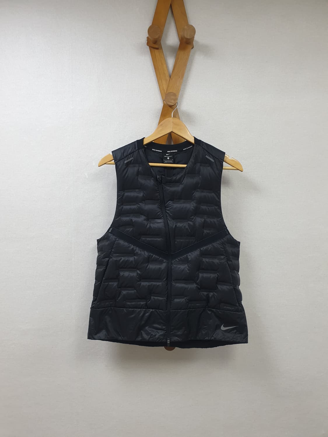 [L/100] 나이키 에어로로프트 베스트 상품이미지1