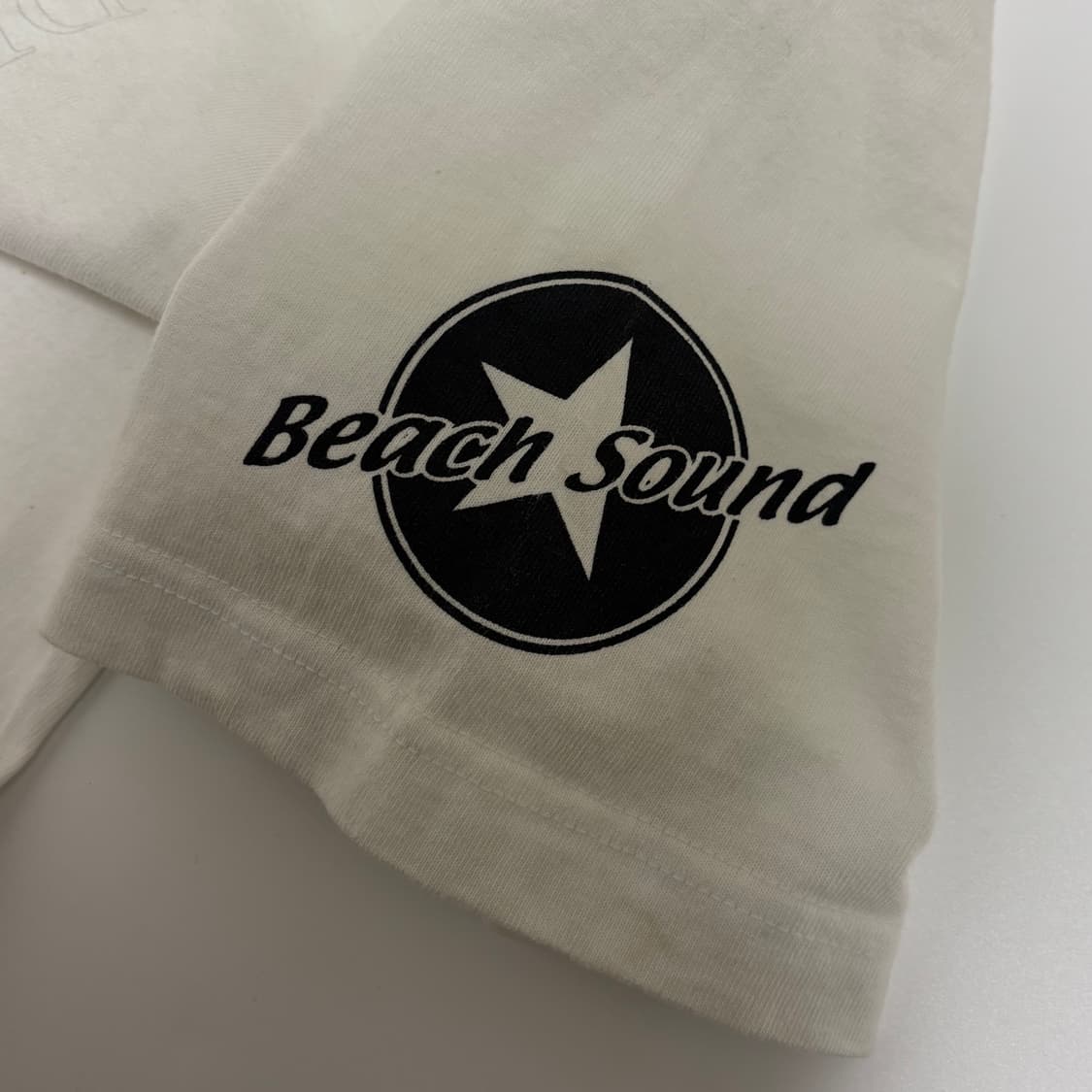 비치 사운드(Beach Sound) 네이쳐 앤 블루 그래픽 반팔 티셔츠 상품이미지4