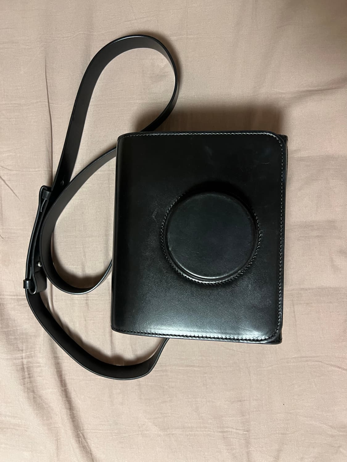 르메르 카메라백 블랙 라지 상품이미지1