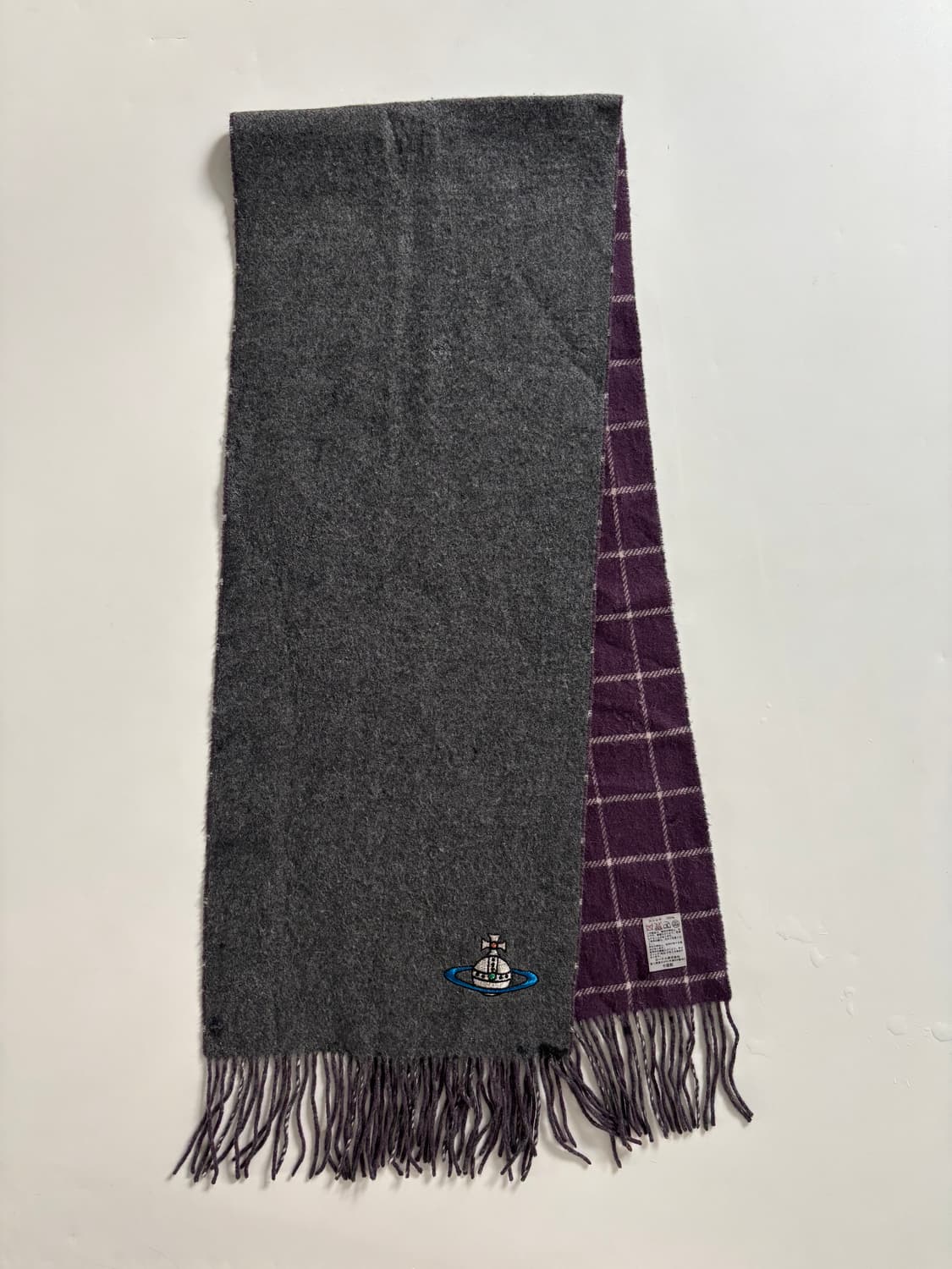 비비안웨스트우드 차콜 체크 퍼플 배색 ORB 캐시미어 머플러 상품이미지3