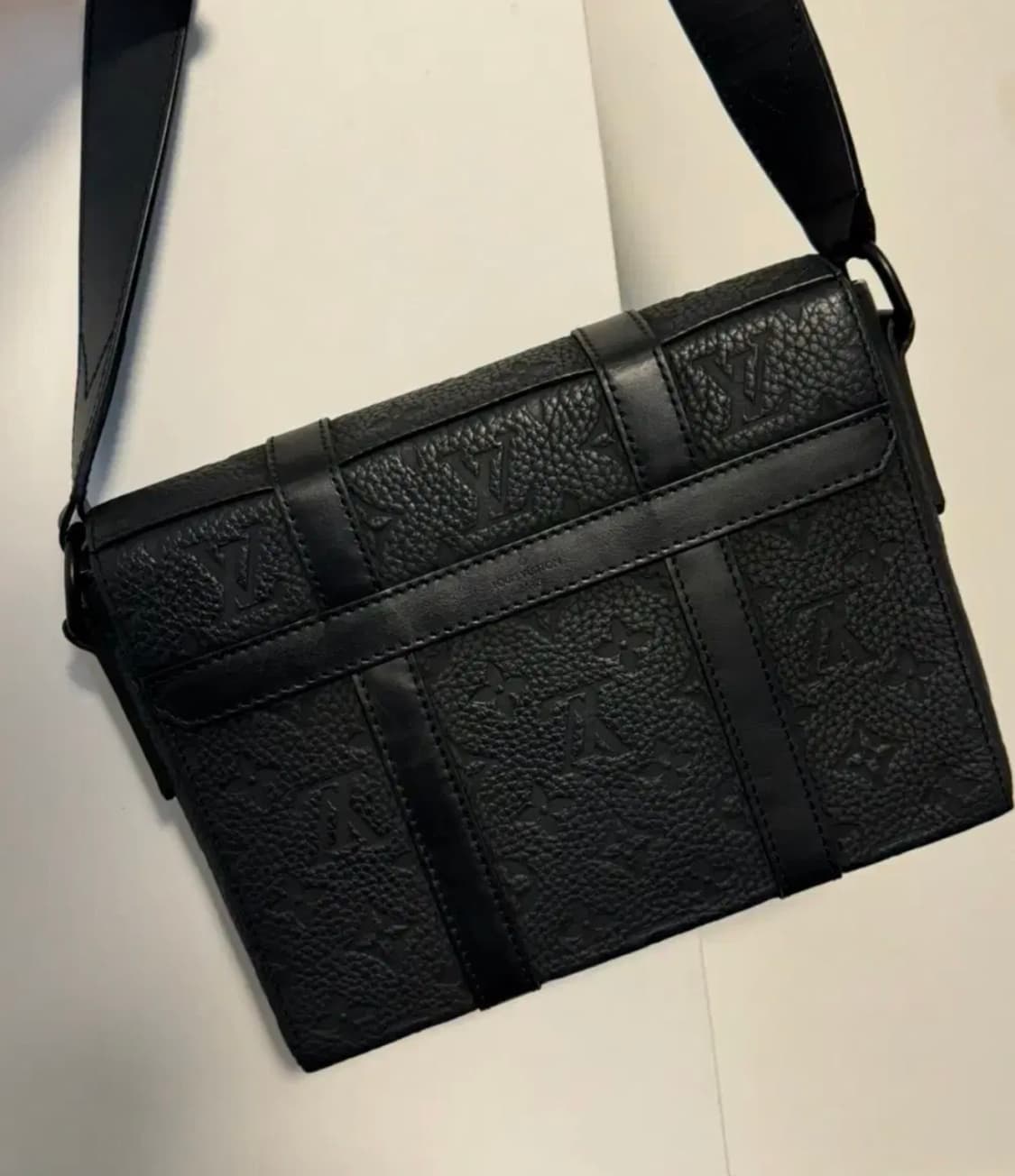 루이비통 토뤼옹 모노그램 트렁크 메신저 남성 상품이미지2