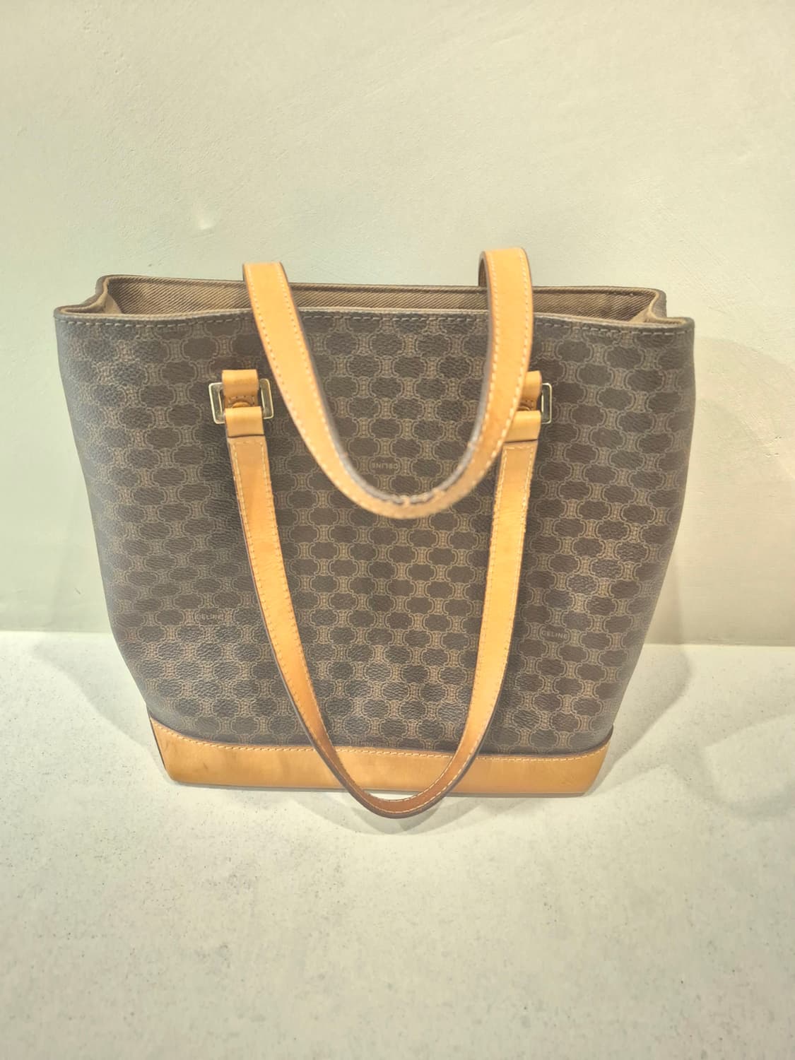 셀린느 정품 마카담 토드백 팝니다  상품이미지1