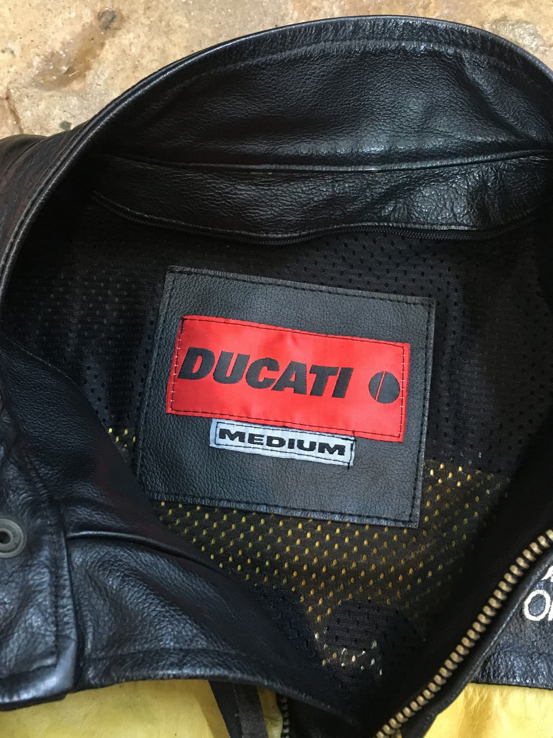 두카티 퍼포먼스 가죽 자켓 상품이미지6