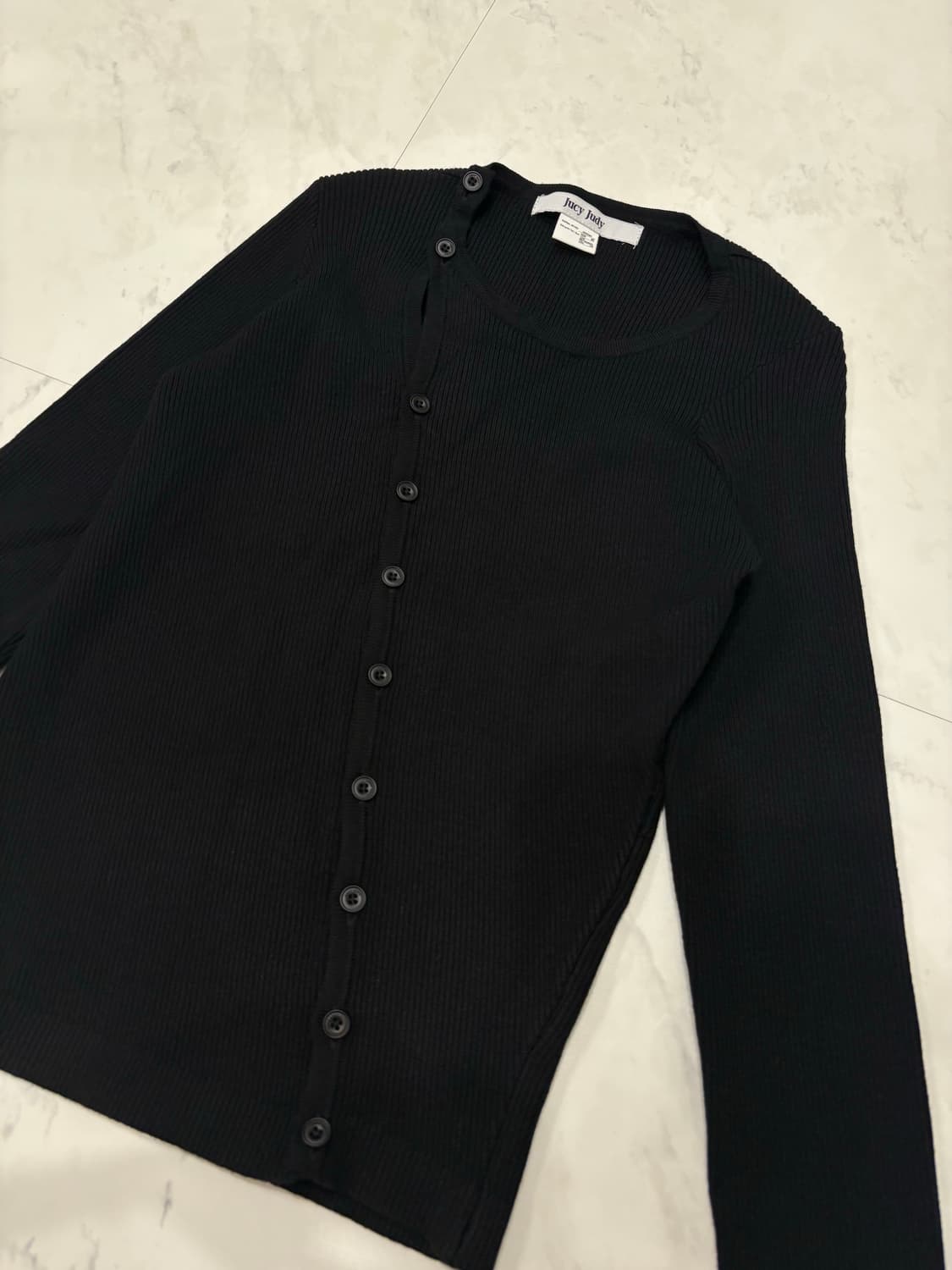 jcjd 컷아웃라운드넥니트 상품이미지2