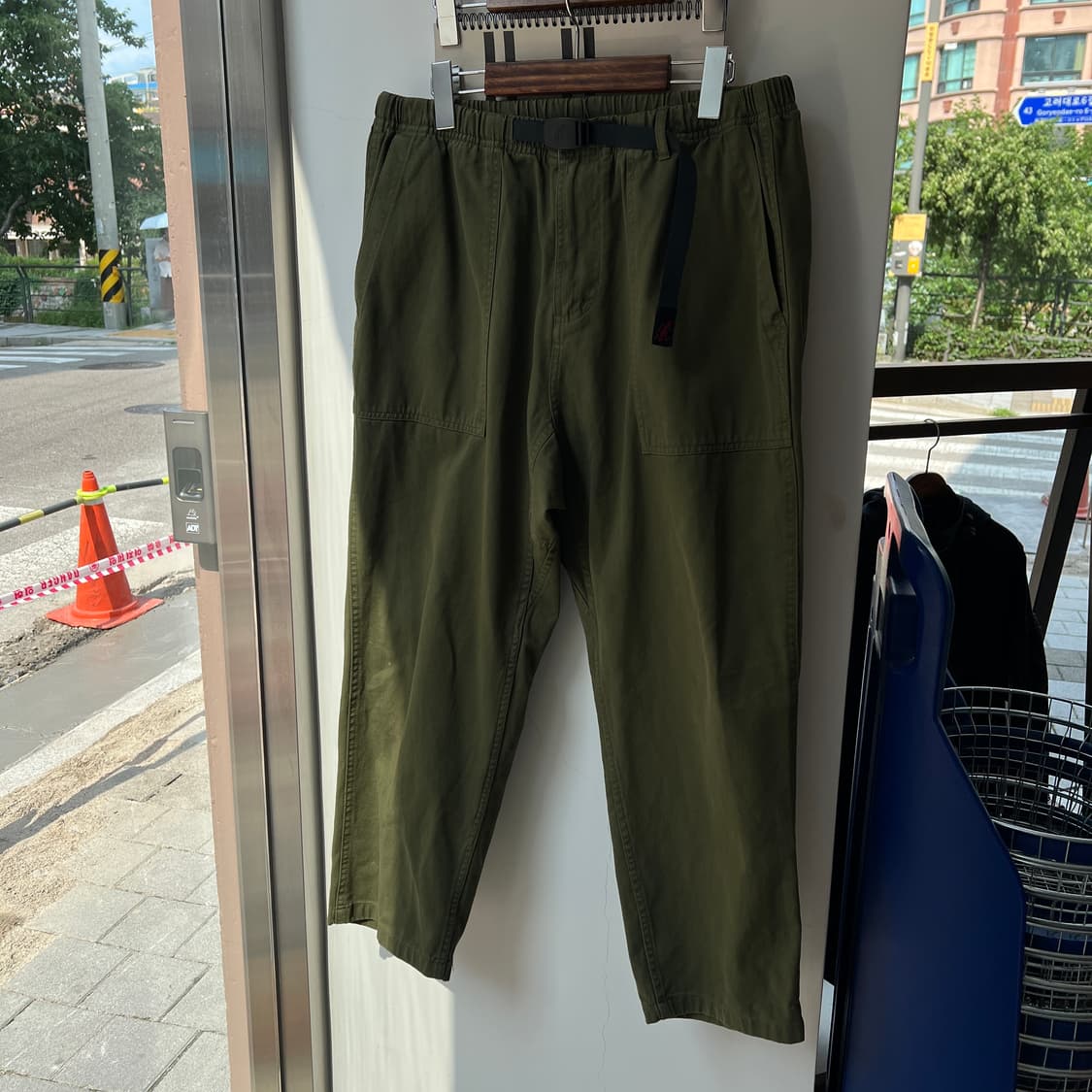 그라미치 카키 팬츠 상품이미지1