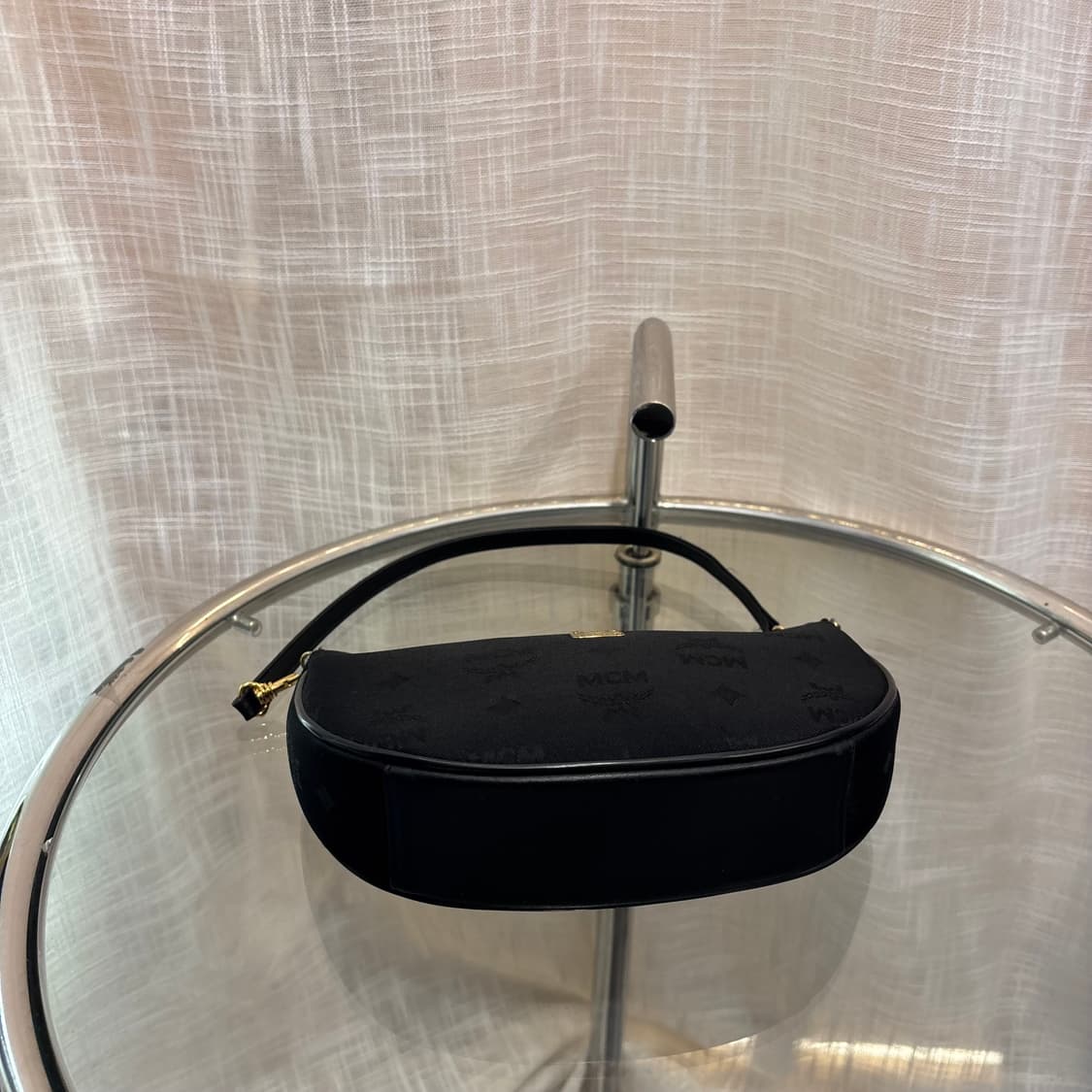 정품 MCM 반달 미니백     상품이미지7