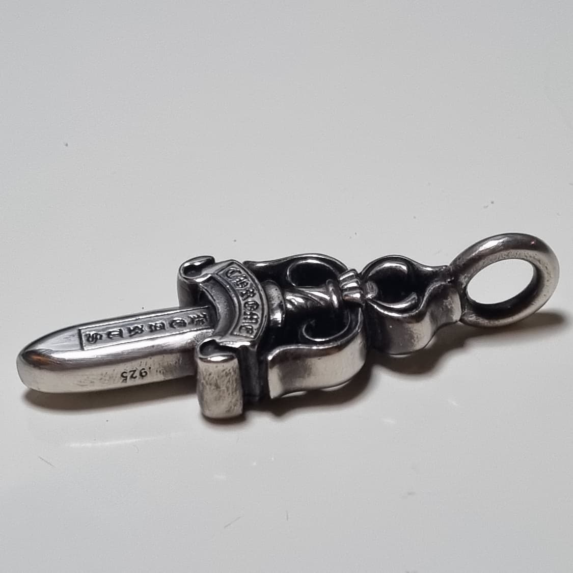 크롬하츠 더블대거 펜던트 상품이미지3