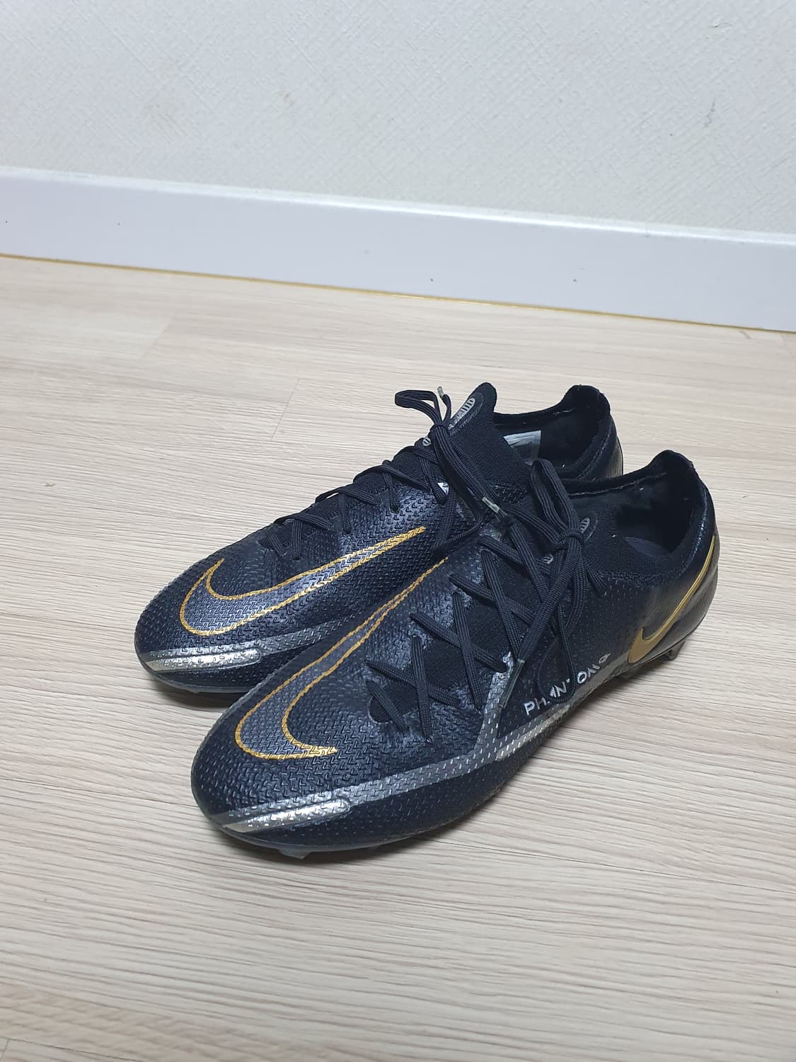 나이키 팬텀 GT2 엘리트 축구화 265 상품이미지4