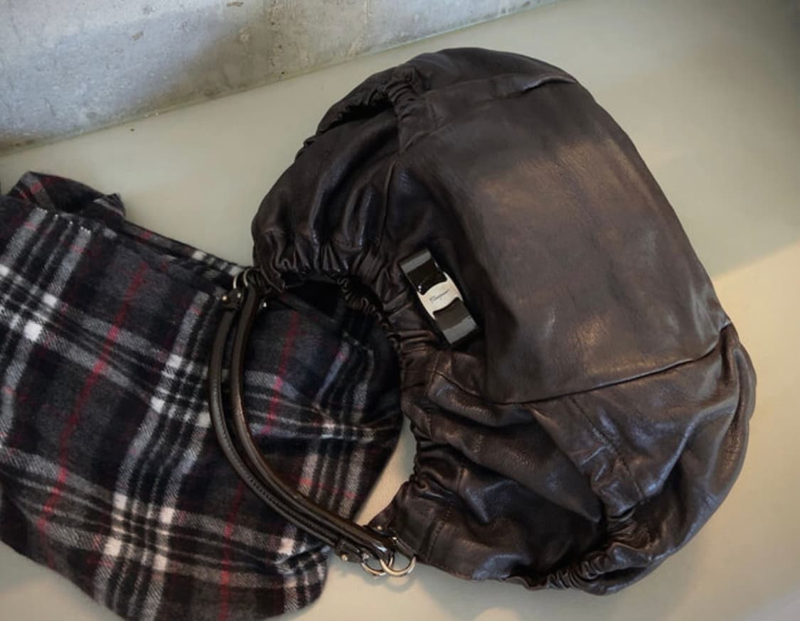 SALVATORE FERRAGAMO 페라가모 브라운 양가죽 숄더백 상품이미지2