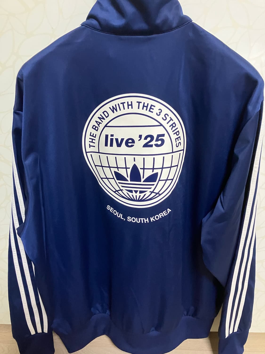 오아시스 아디다스 트랙탑 한국 마킹 L사이즈 상품이미지2