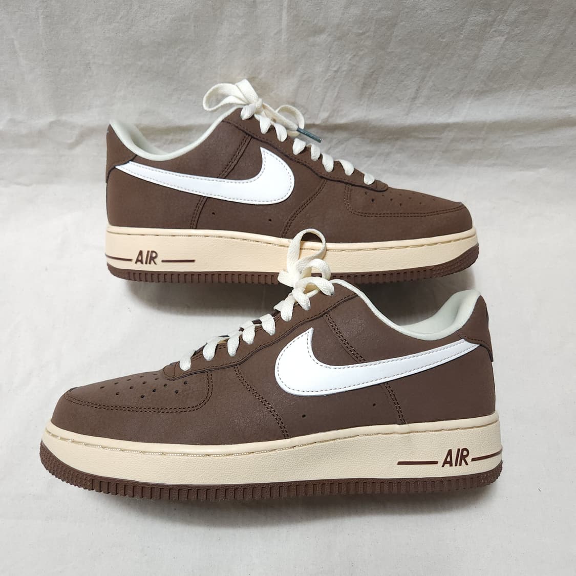 [260] 나이키 에어포스 1 '07 카카오 와우 코코넛 밀크 상품이미지3