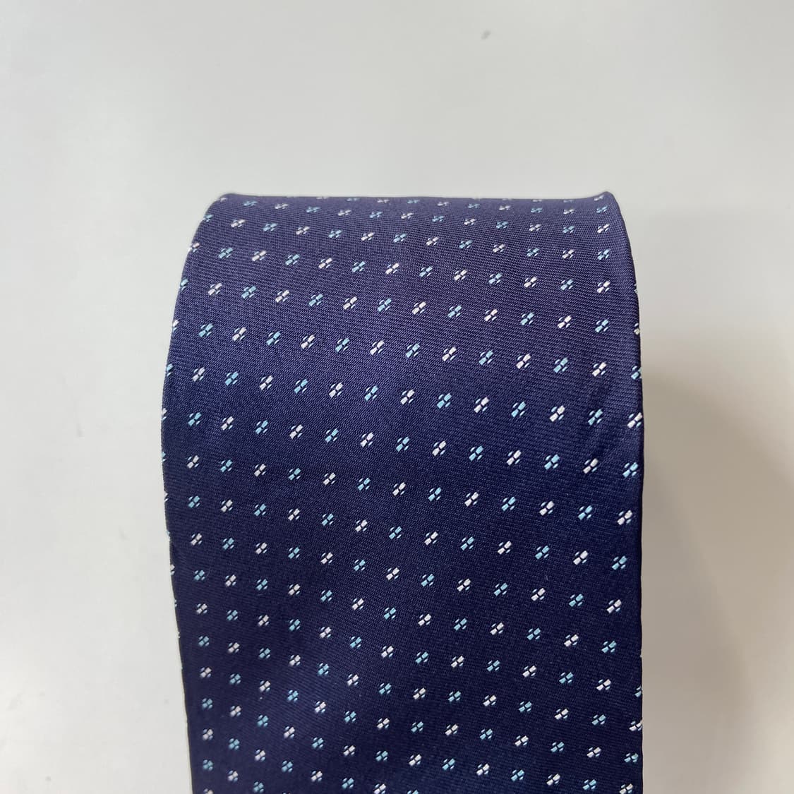 티파니앤코(tiffany&Co) 명품 정품 넥타이 8.4cm 상품이미지5