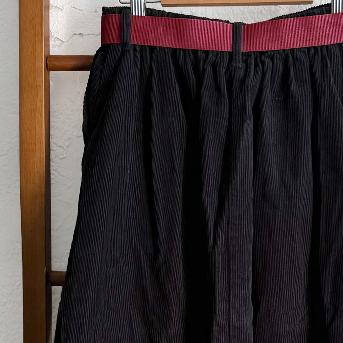 [NIKO AND …] 코듀로이 롱스커트 (BLACK) 상품이미지7