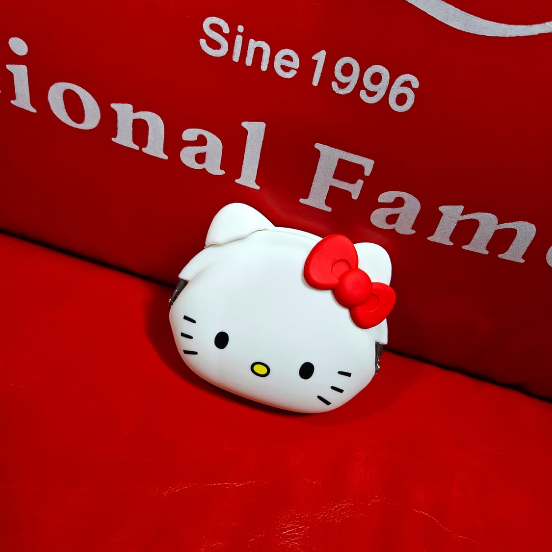 산리오(Sanrio) 키티 실리콘 동전지갑  상품이미지1