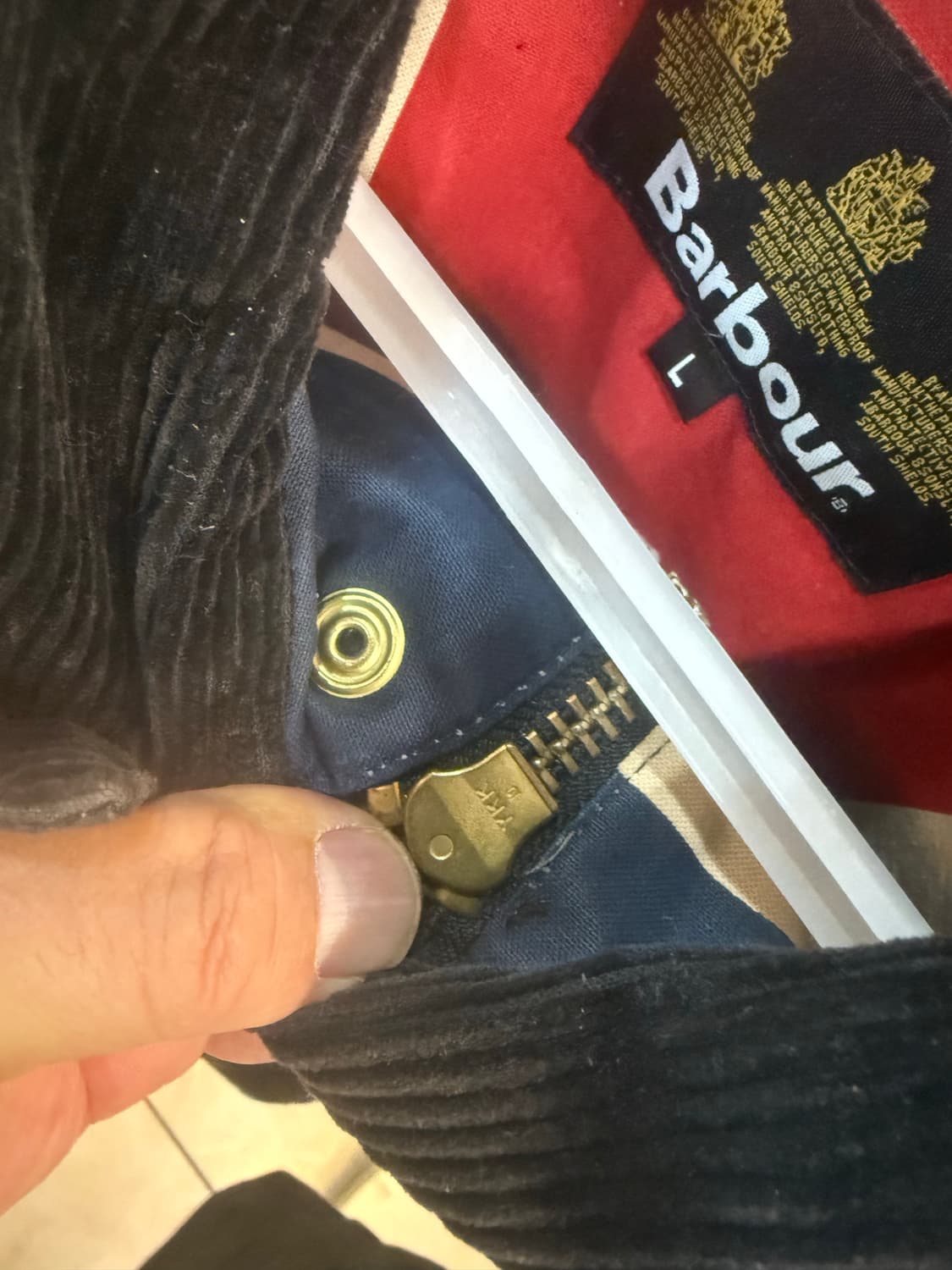 100 정품 바버 인터내셔널 왁싱 자켓 팝니다 상품이미지3