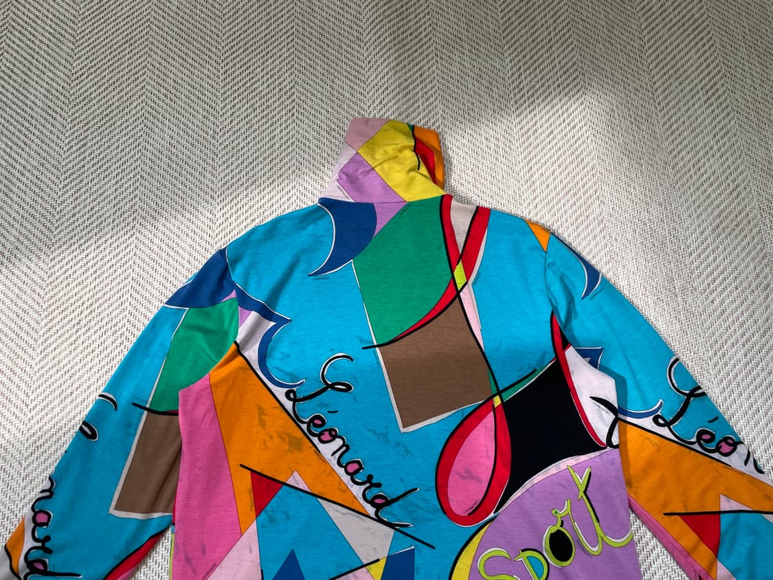 레오나르드 아트 그래픽 터틀넥 탑 J04347 상품이미지8