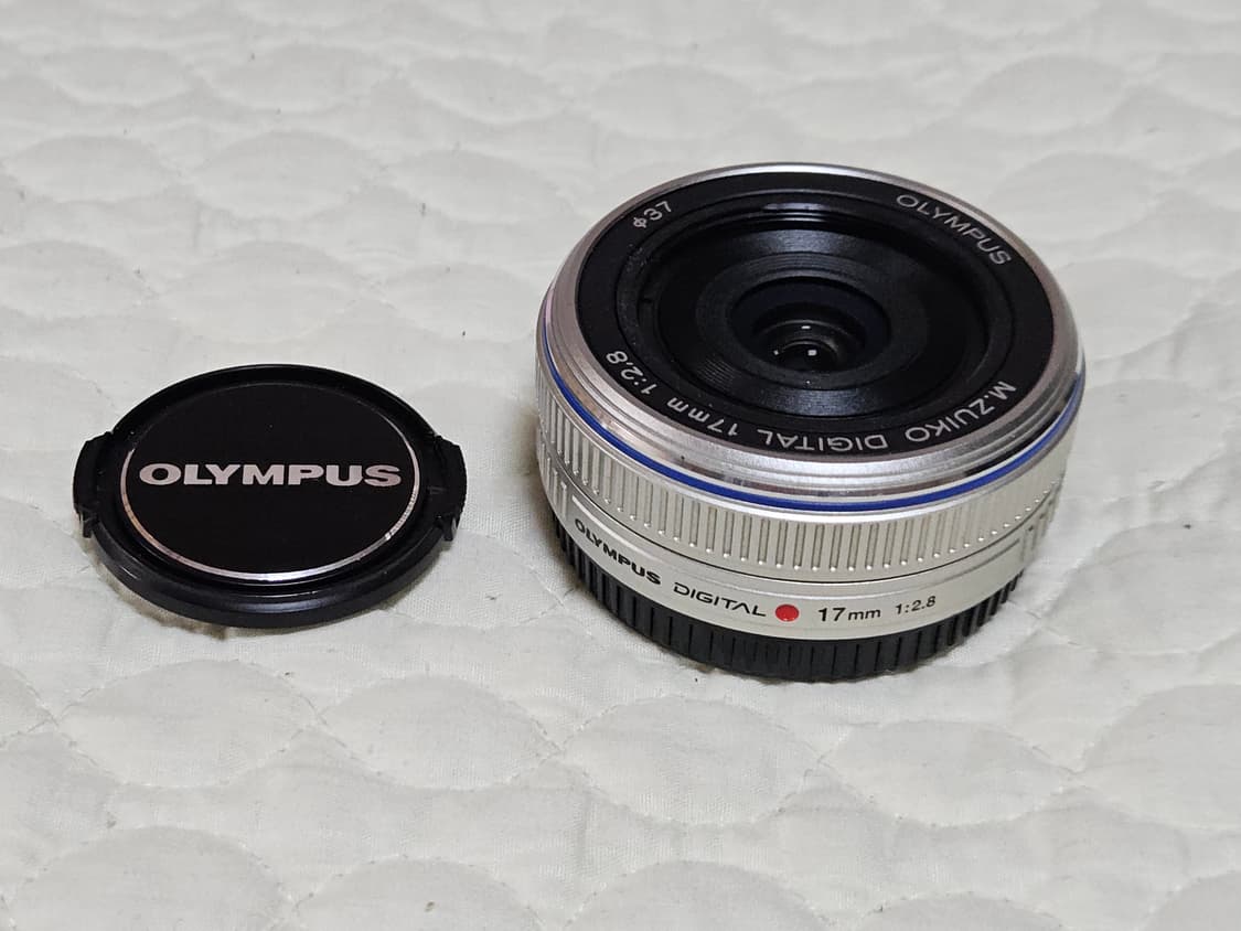 올림푸스 17mm 단렌즈 상품이미지1