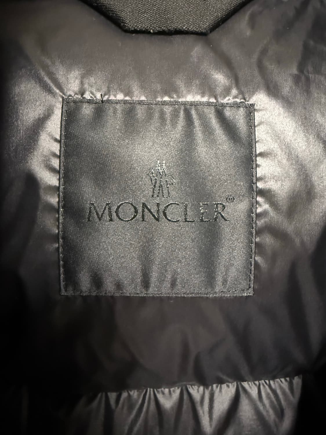 몽클레어 몽클레르 Alnair 패딩 블랙 2사이즈 상품이미지3