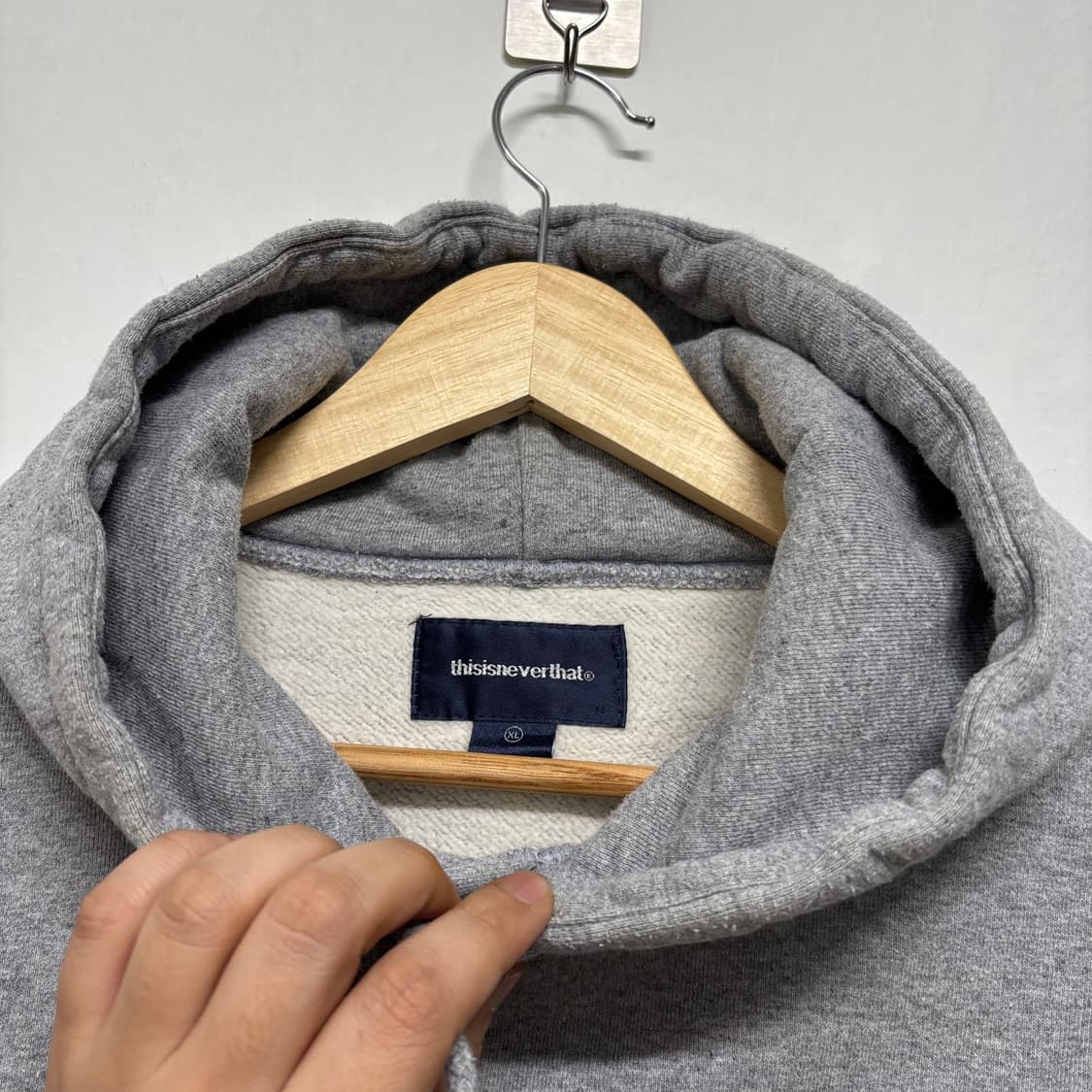 디스이즈네버댓 그레이 후드티 상품이미지3