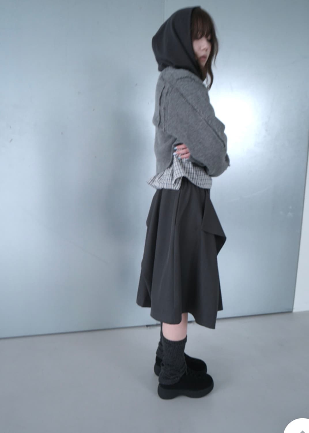 차콜 미디 스커트 상품이미지3