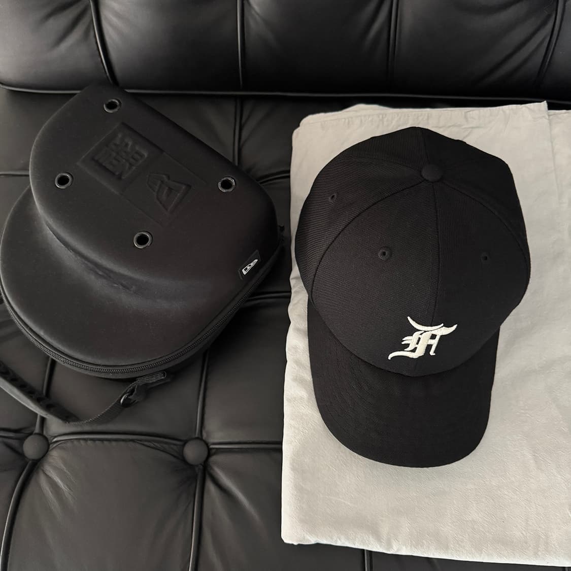 [714] 뉴에라 x 에센셜 59FIFTY 사이즈 캡 - 블랙 상품이미지7