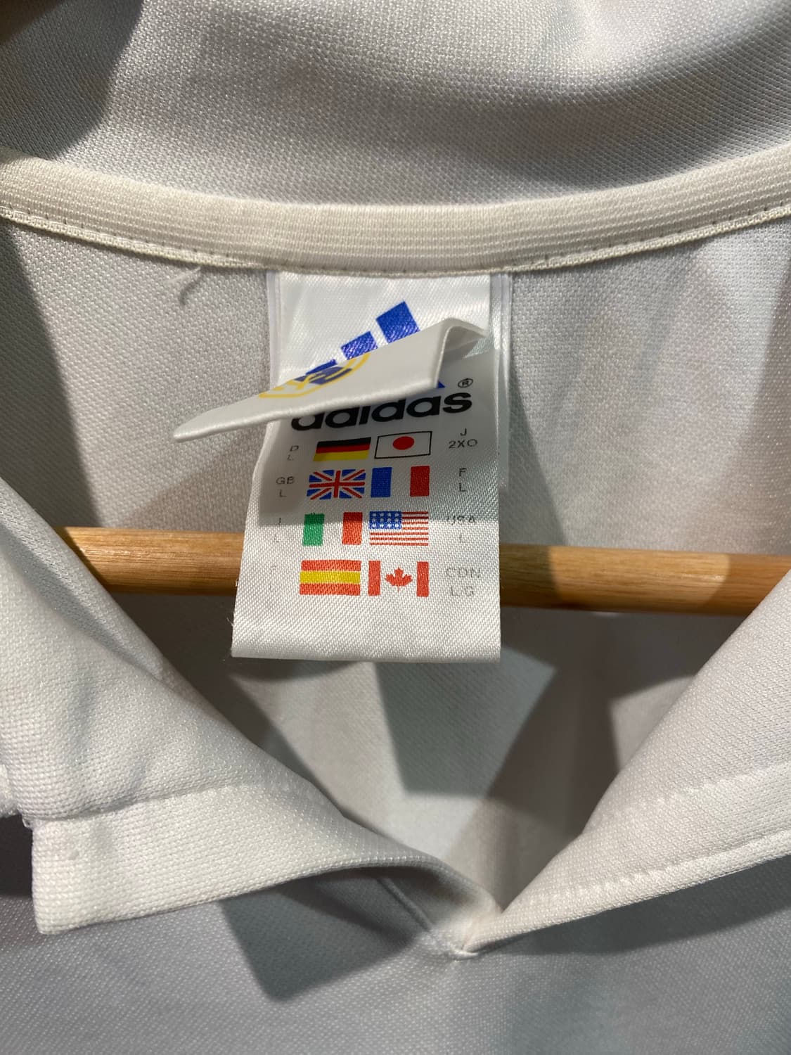 02-03 레알마드리드 피구 백주년 홈 유니폼 상품이미지5